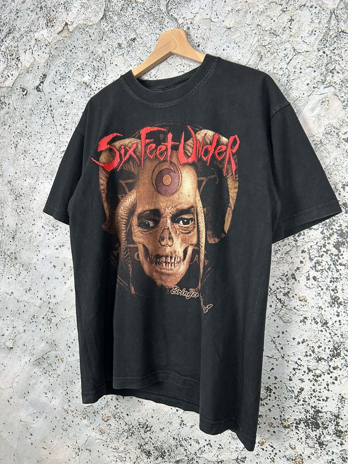 Band Tees Vintage Six Feet Under Bringer Of Blood Rock Band Tee 90s Size US L / EU 52-54 / 3 - 2 Thumbnail