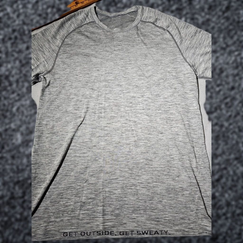Lululemon Lululemon Shirt Mens M Gray Metal Vent Tech Camo Active Performance Stretch Tee Size US M / EU 48-50 / 2 - 1 Thumbnail