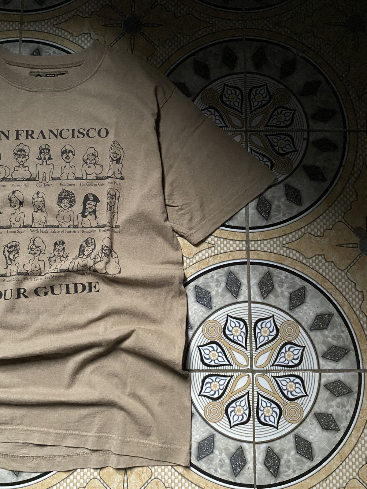Other RARE! Vintage 90's San Francisco Tour Guide Graphic Tee Size US M / EU 48-50 / 2 - 2 Thumbnail