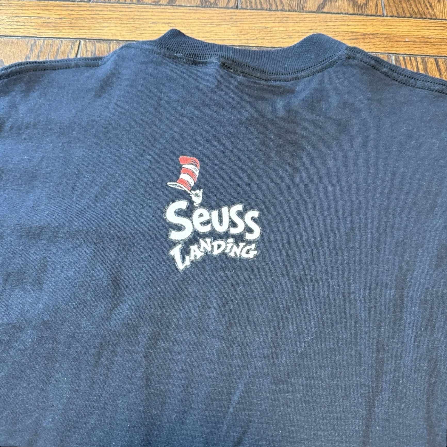 Vintage VINTAGE Dr Seuss Landing Universal Studio Island Adventure Shirt Small Pocket T Size US S / EU 44-46 / 1 - 7 Thumbnail