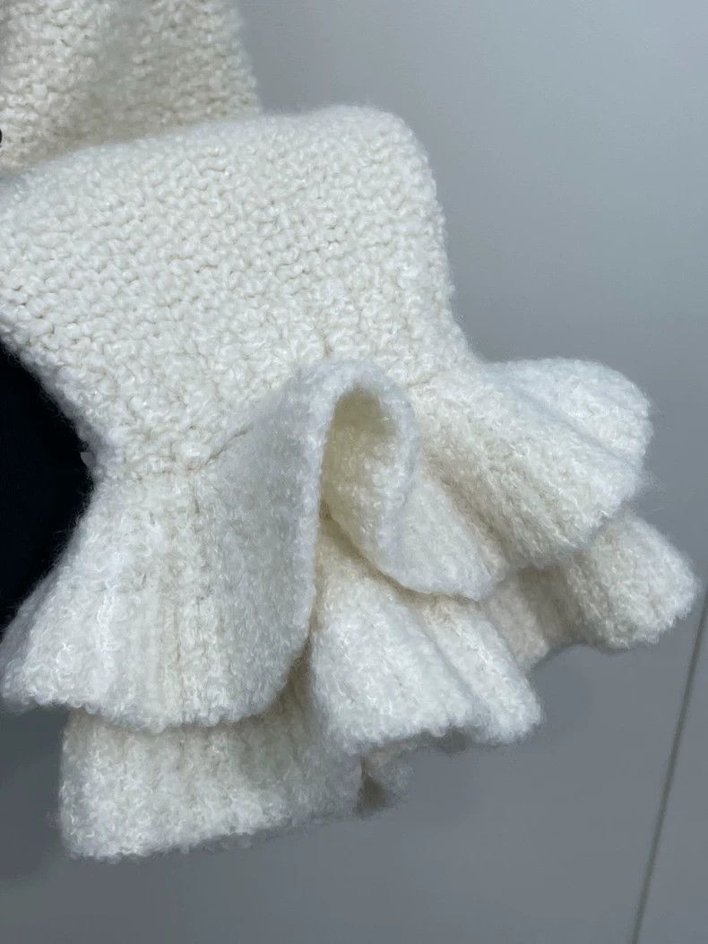 Chanel Chanel Knit Sweater with Belt and Ruffles Size XS / US 0-2 / IT 36-38 - 3 Thumbnail