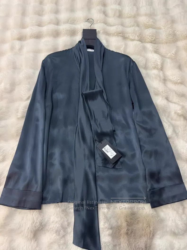 Saint Laurent Paris Saint Laurent Paris size 39 Ribbon True Silk Shirt Size US M / EU 48-50 / 2 - 1 Thumbnail