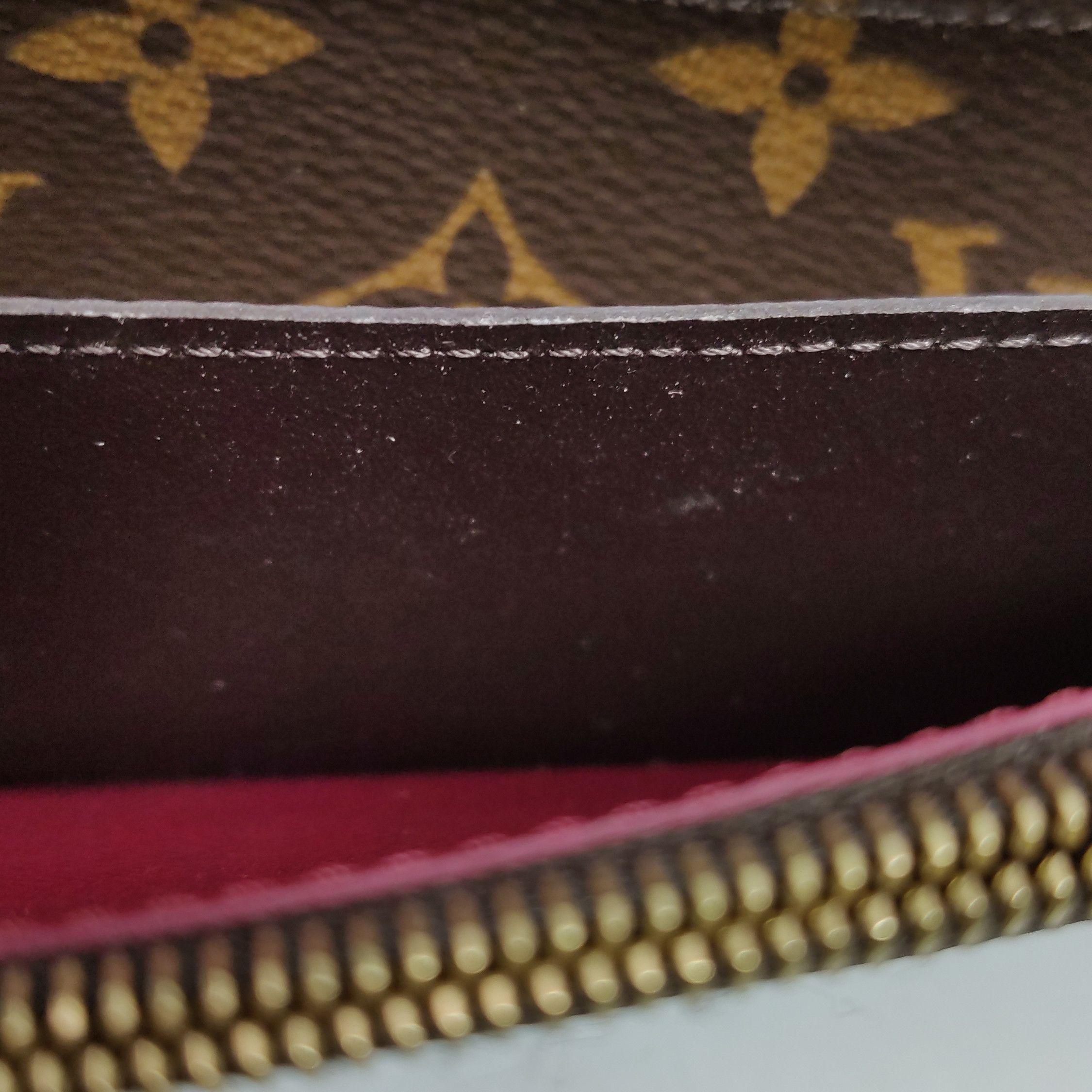 Louis Vuitton Louis Vuitton (LV) Emilie leather Monogram print snap walle Size ONE SIZE - 6 Thumbnail
