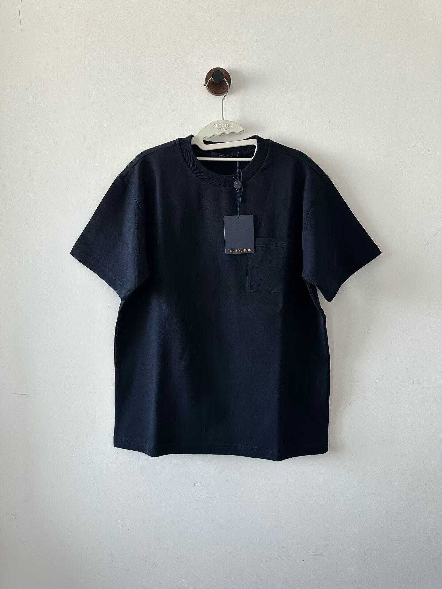 Louis Vuitton louis vuitton dark pattern short sleeve shirt Size US M / EU 48-50 / 2 - 1 Thumbnail