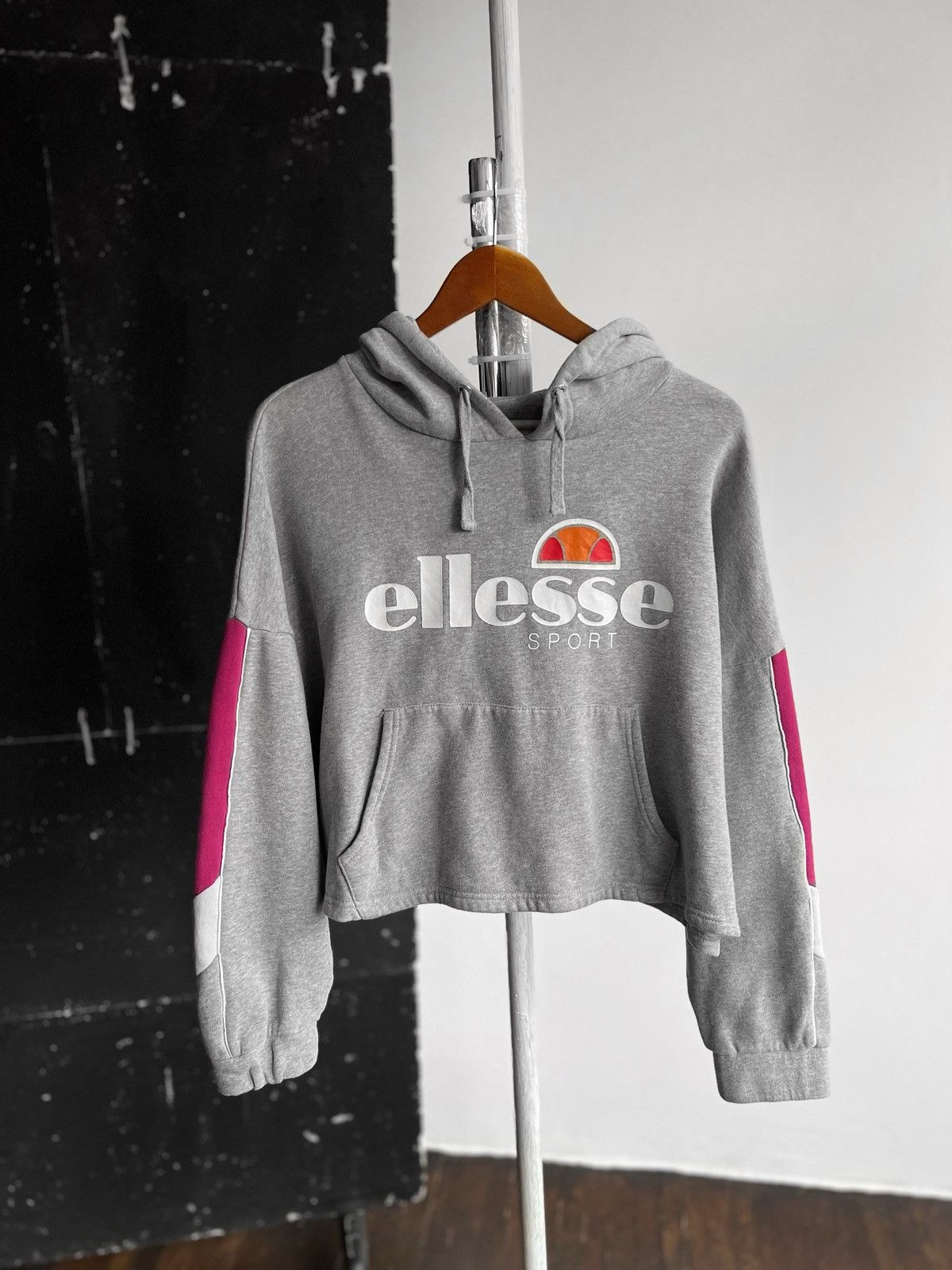 Designer × Ellesse Ellesse Sport Womens Gray Cropped Hoodie Long Sleeve Logo Size L / US 10 / IT 46 - 1 Thumbnail