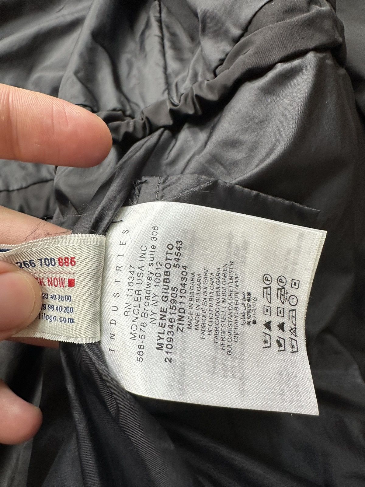 Moncler Auth Moncler Nylon Jacket Blazer Size S / US 4 / IT 40 - 18 Thumbnail