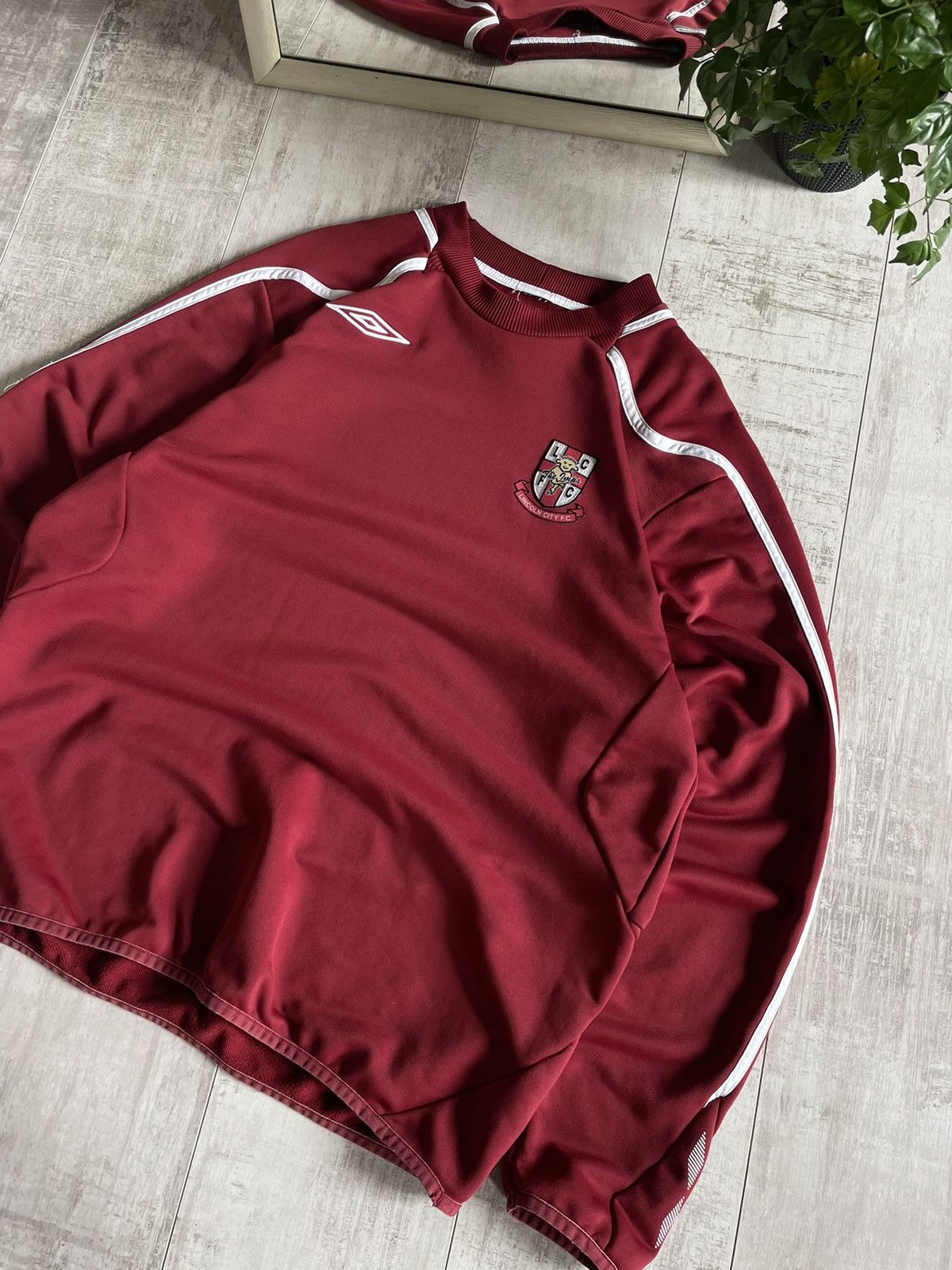 Umbro × Vintage Vintage Umbro Lincoln City Sweatshirt Football Jersey Y2K Size US L / EU 52-54 / 3 - 3 Thumbnail