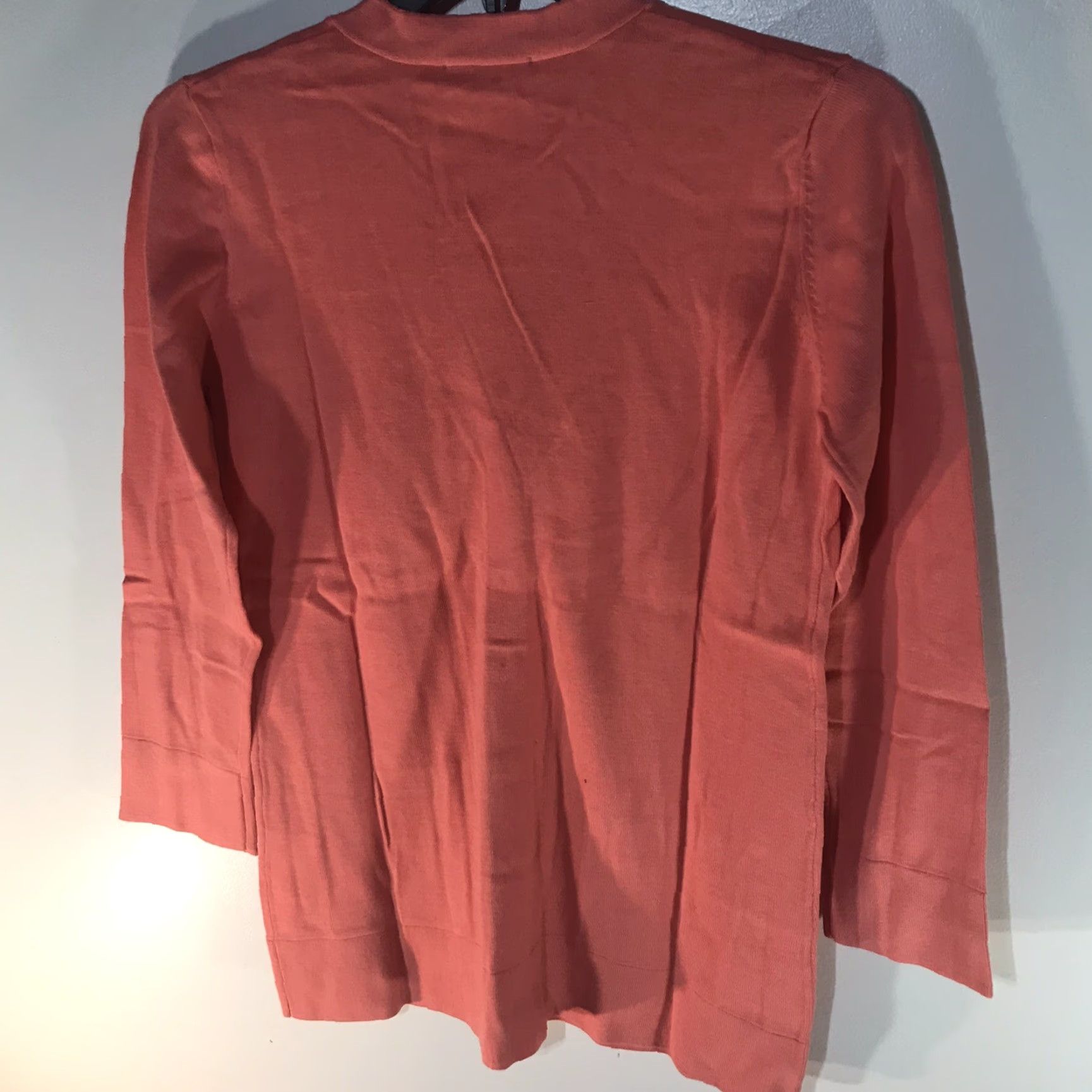 Vintage Chadwick’s Womens Coral Cotton Cardigan Sweater V-Neck Long Sleeve Button Petite Fall Winter 100% Knit Size M / US 6-8 / IT 42-44 - 4 Thumbnail