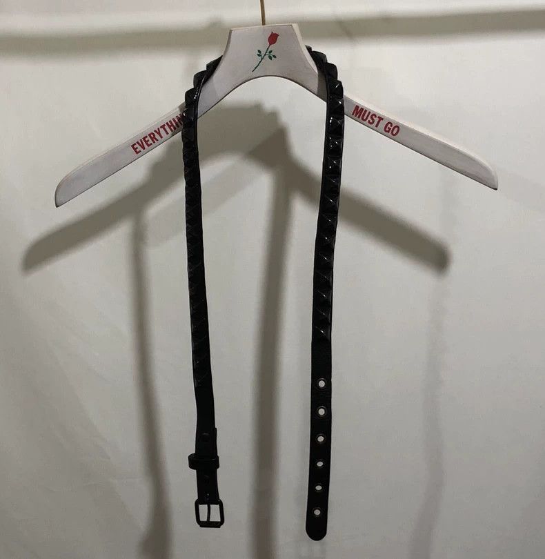 number (n)ine rivet belt in black