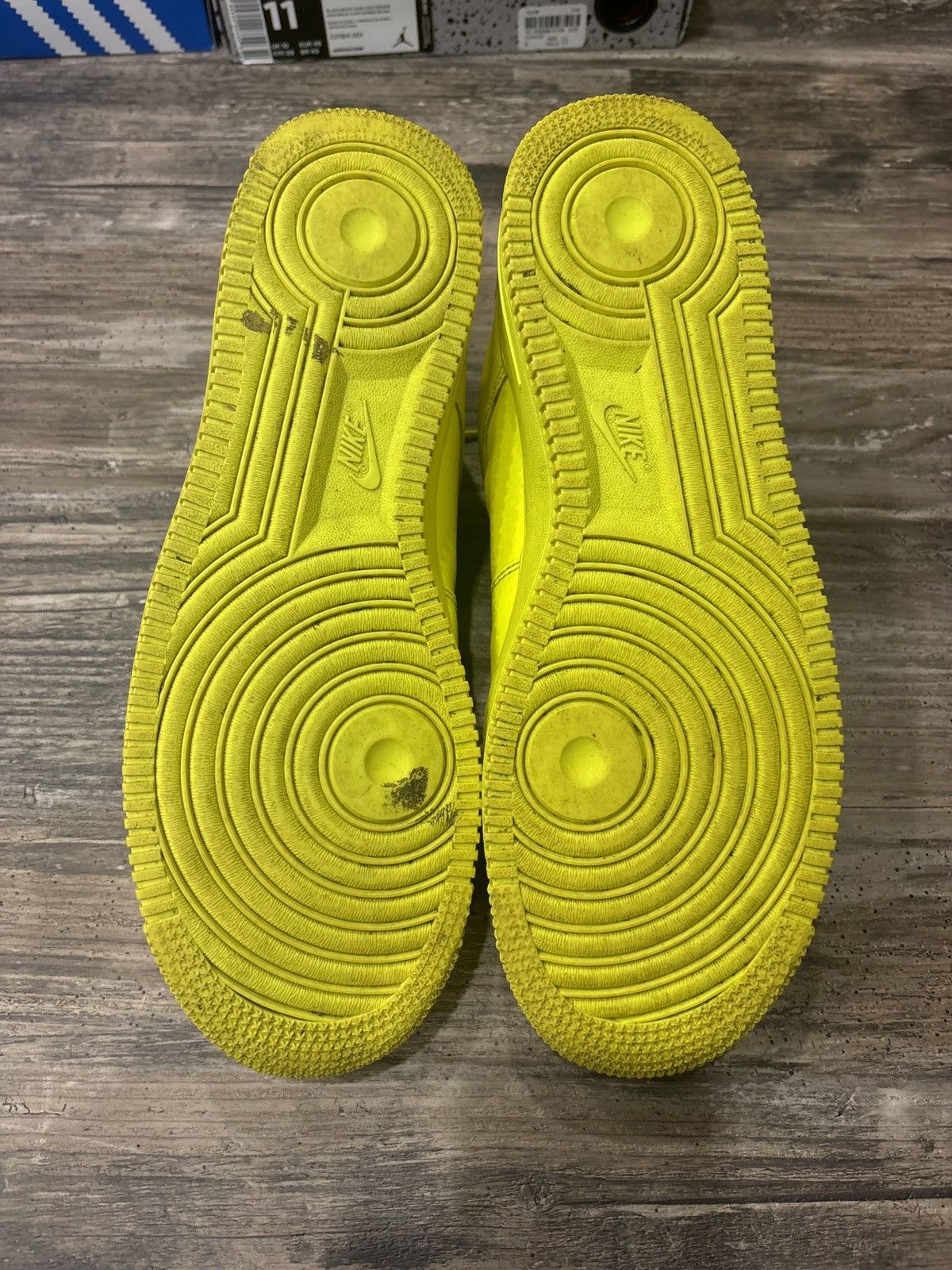 Nike Nike Air Force 1 Utility Volt 2 - Size 11 Size US 11 / EU 44 - 3 Thumbnail