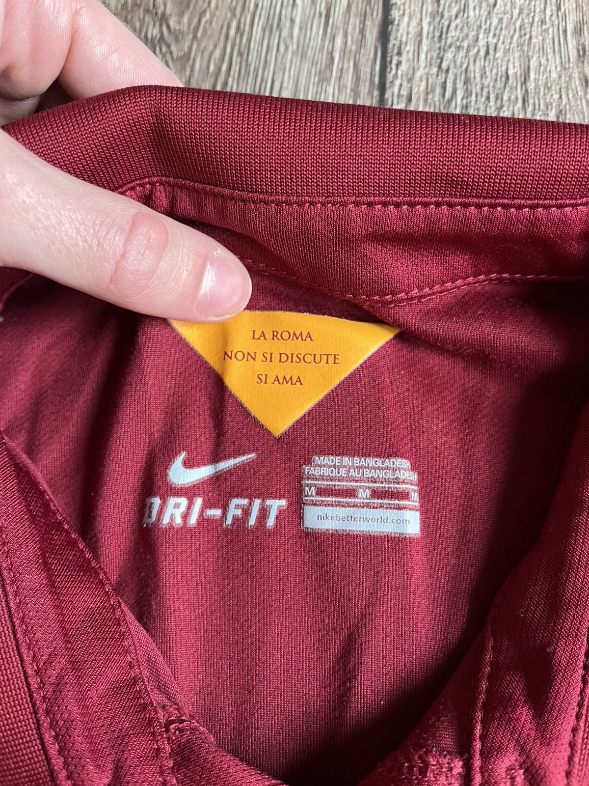 Nike AS Roma Nike Home Soccer Shirt Football Jersey 2014 2015 Size US M / EU 48-50 / 2 - 3 Thumbnail