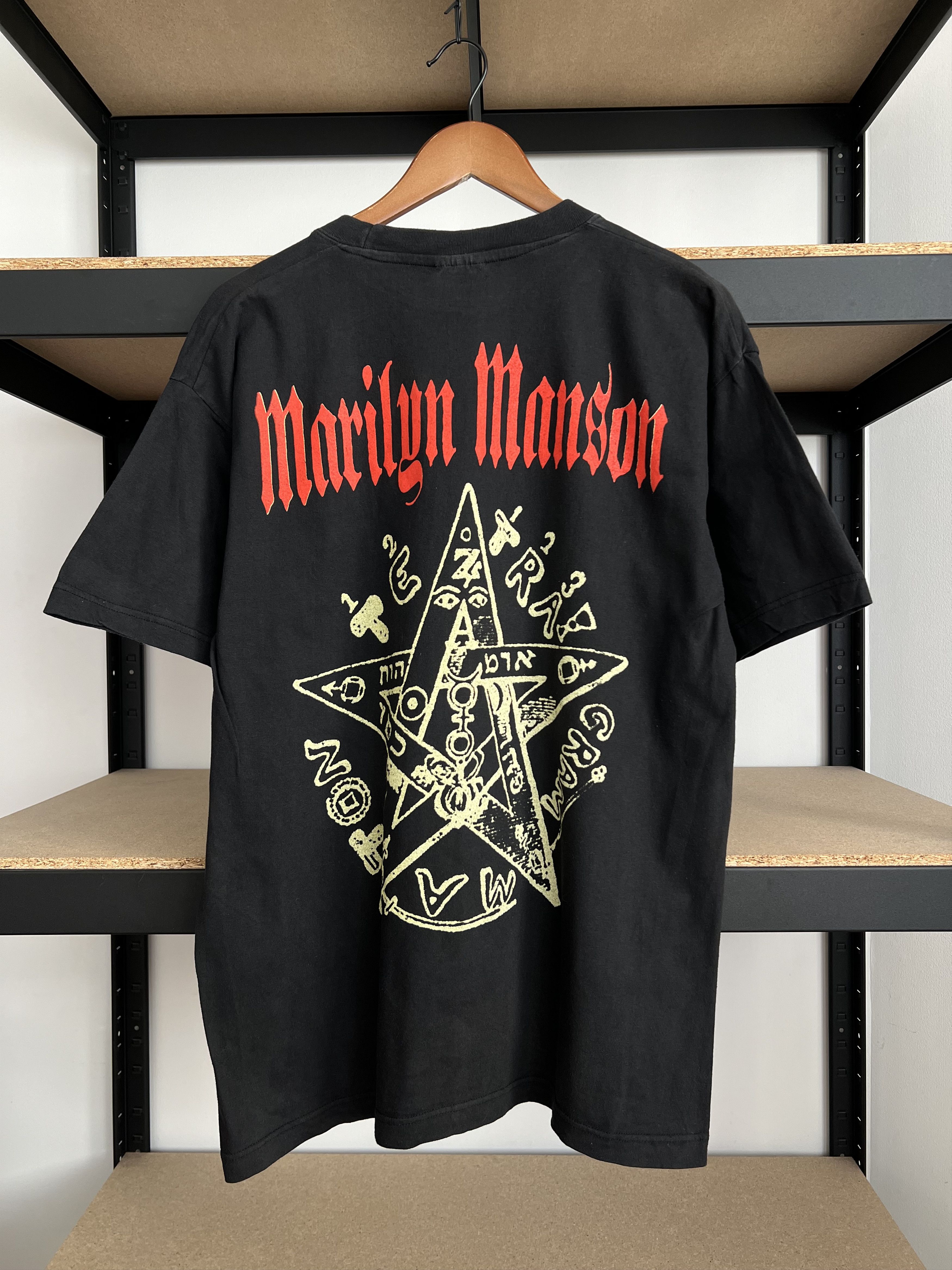 Vintage 90s Marilyn Manson Rock Band Black T-shirt - joarbit.com