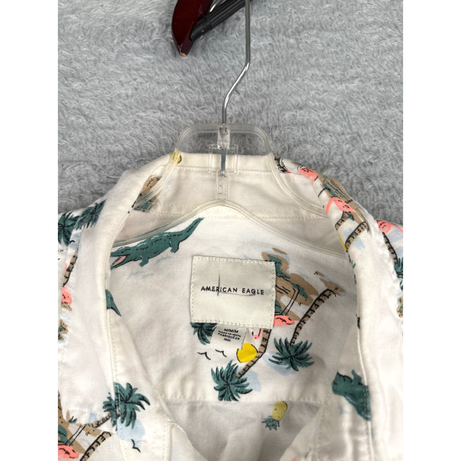 American Eagle Outfitters VINTAGE American Eagle Shirt Adult Medium White Hawaiian Pineapple Flamingo Croc 100% Cotton Mens Size US M / EU 48-50 / 2 - 7 Thumbnail