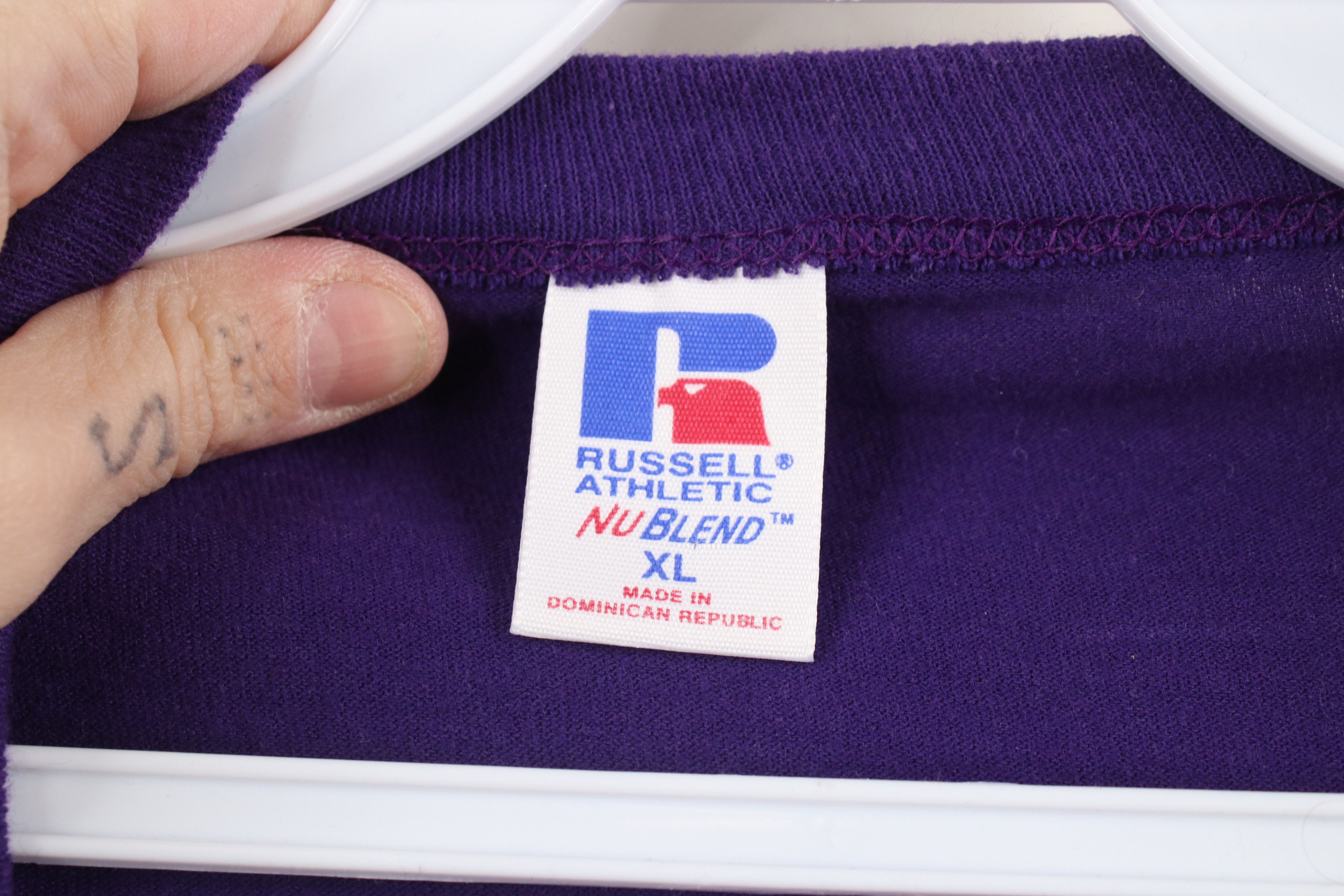 Russell Athletic × Vintage Vintage 90s Russell Athletic University Volleyball T-Shirt Size US XL / EU 56 / 4 - 4 Thumbnail
