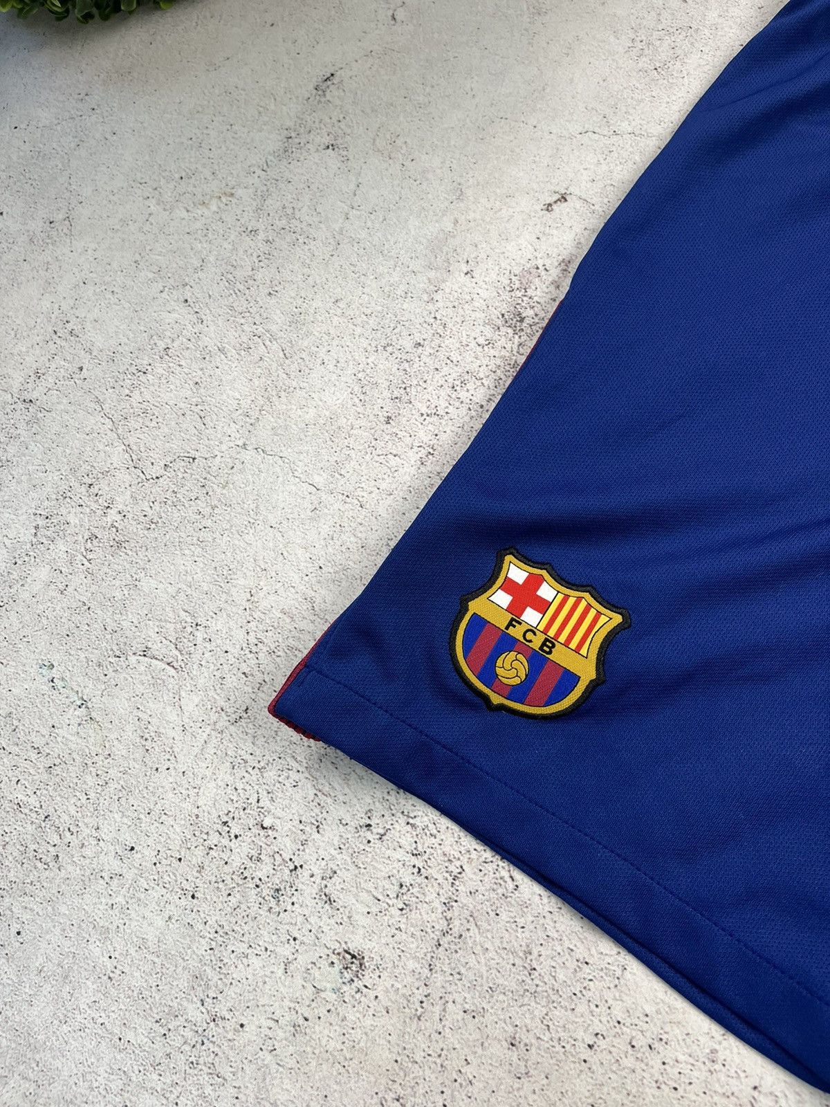 Nike BARCELONA FC 2017 2018 HOME FOOTBALL SOCCER SHORTS NIKE Sz S Size US 30 / EU 46 - 3 Thumbnail