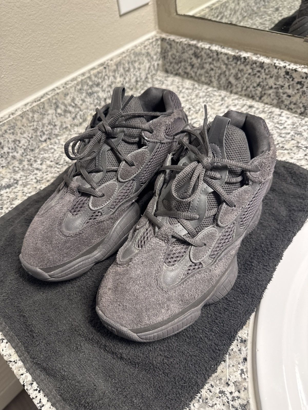Yeezy Yeezy utility blk 500 Size US 9.5 / EU 42-43 - 1 Thumbnail