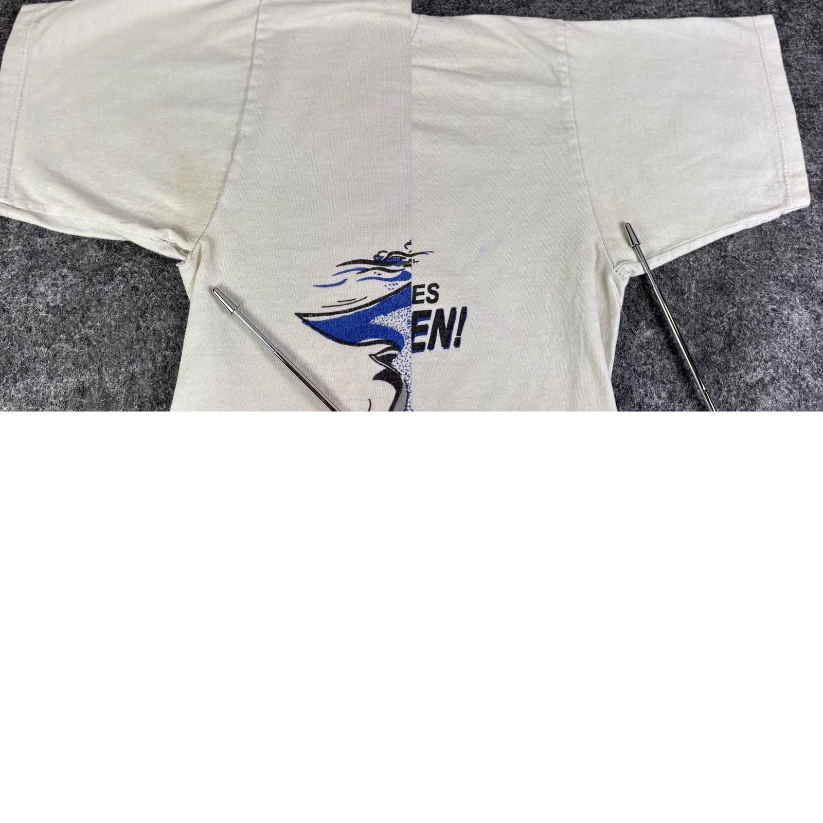 Vintage VINTAGE Cancun Mexico Shark Taste Like Chicken T-Shirt White Mens M 90s Size US M / EU 48-50 / 2 - 8 Thumbnail