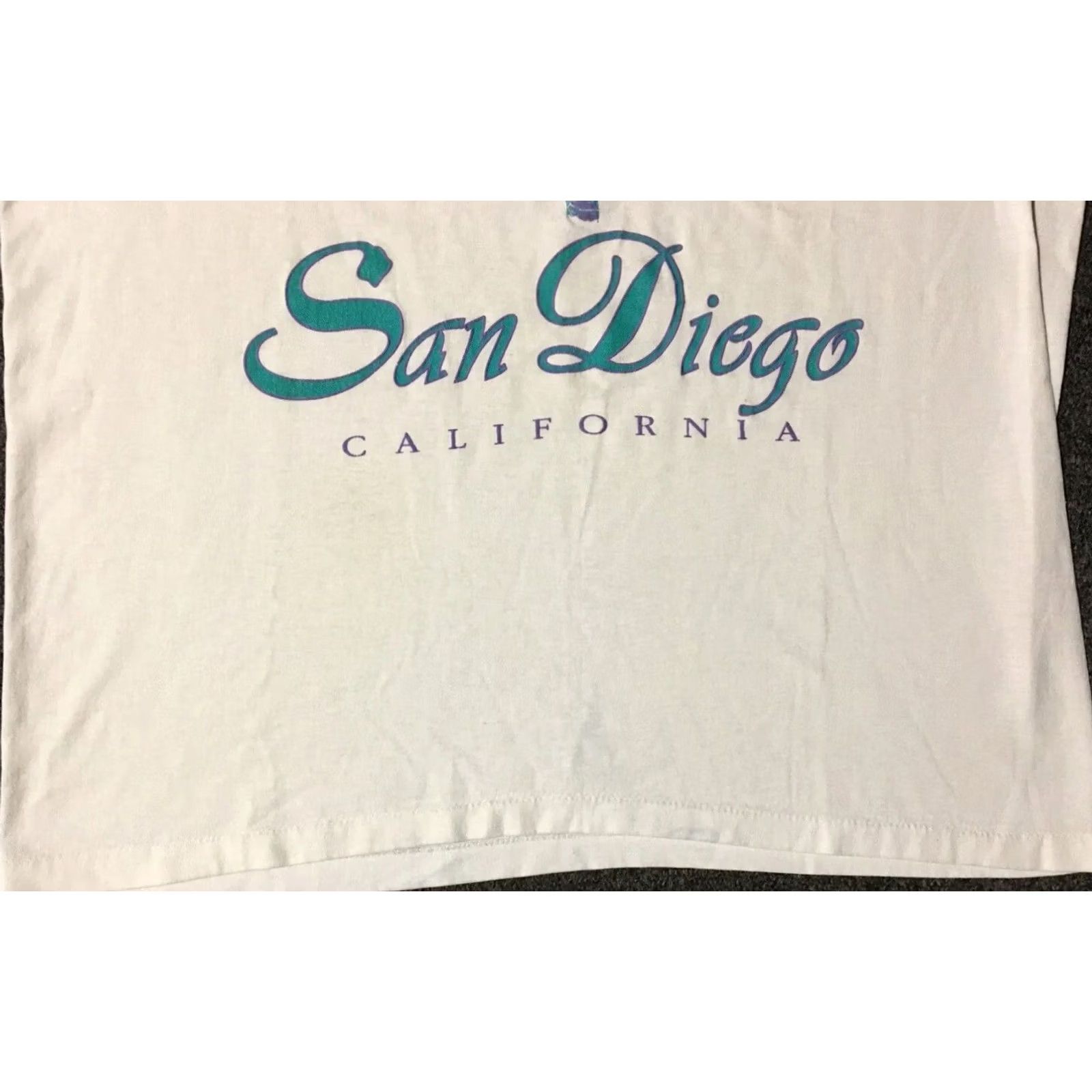 Vintage VINTAGE San Diego Shirt M USA Beach Surf Skate Grunge 90s White USA Men T-Shirt Short Sleeve Size US M / EU 48-50 / 2 - 4 Thumbnail
