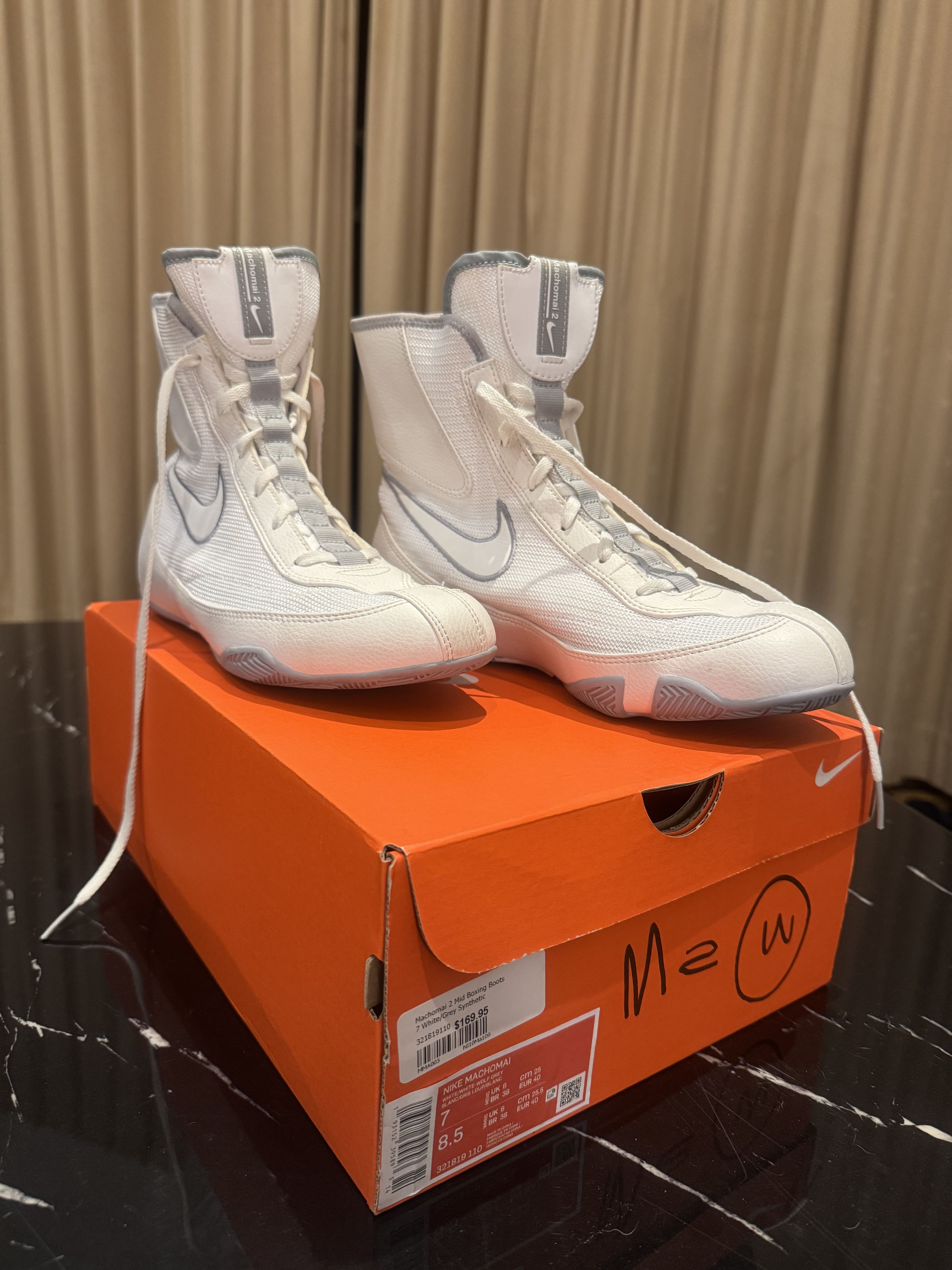 Nike NIKE MACHOMAI Size US 7 / EU 40 - 6 Thumbnail