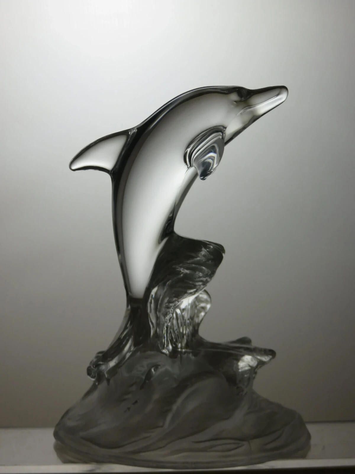 The Unbranded Brand Vintage Italian dolphin on a wave figurine glass sculpture Size ONE SIZE - 4 Thumbnail
