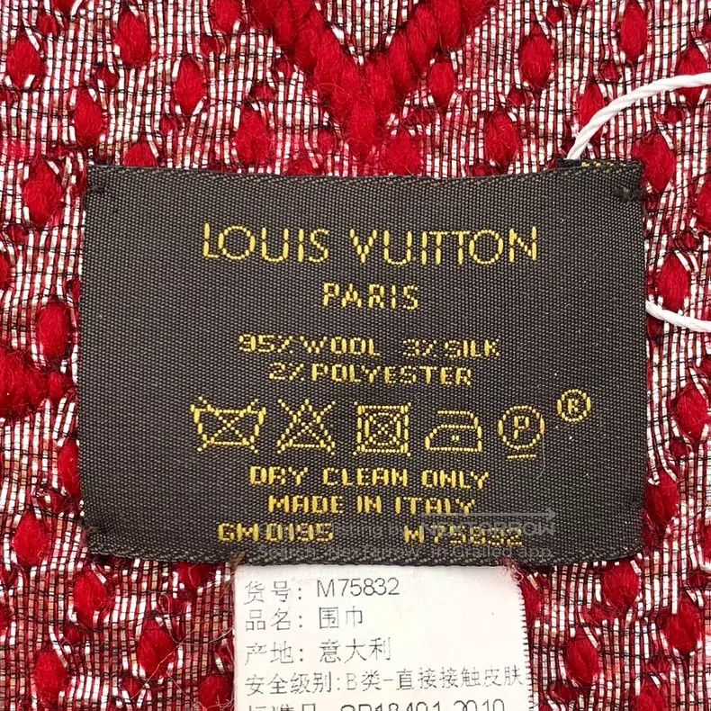Louis Vuitton Louis Vuitton Red logo old flower full print wool fringe s Size ONE SIZE - 8 Thumbnail