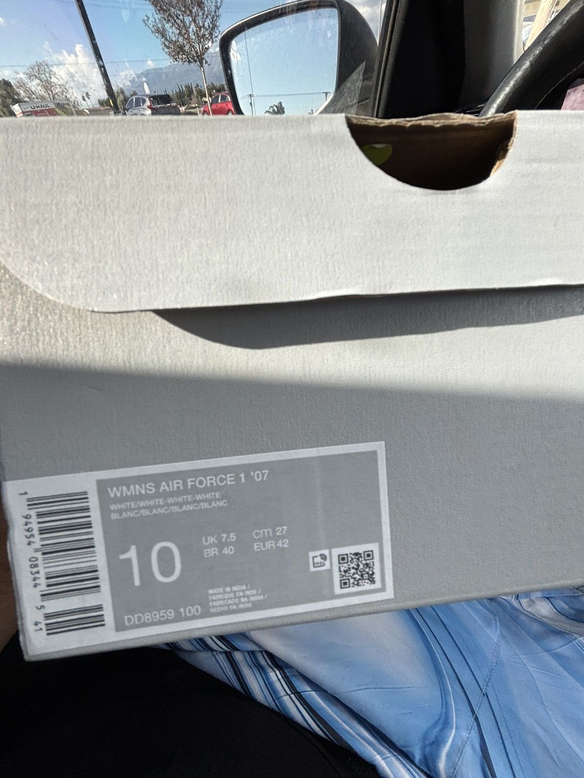 Nike Size 10 W air force 1. Size US 8.5 / EU 41-42 - 1 Thumbnail