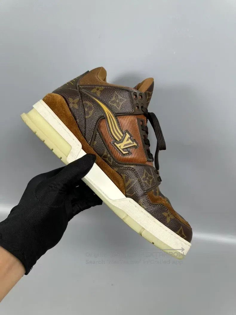 Louis Vuitton Louis Vuitton Full-print presbyopic casual shoes Size US 7 / EU 40 - 6 Thumbnail