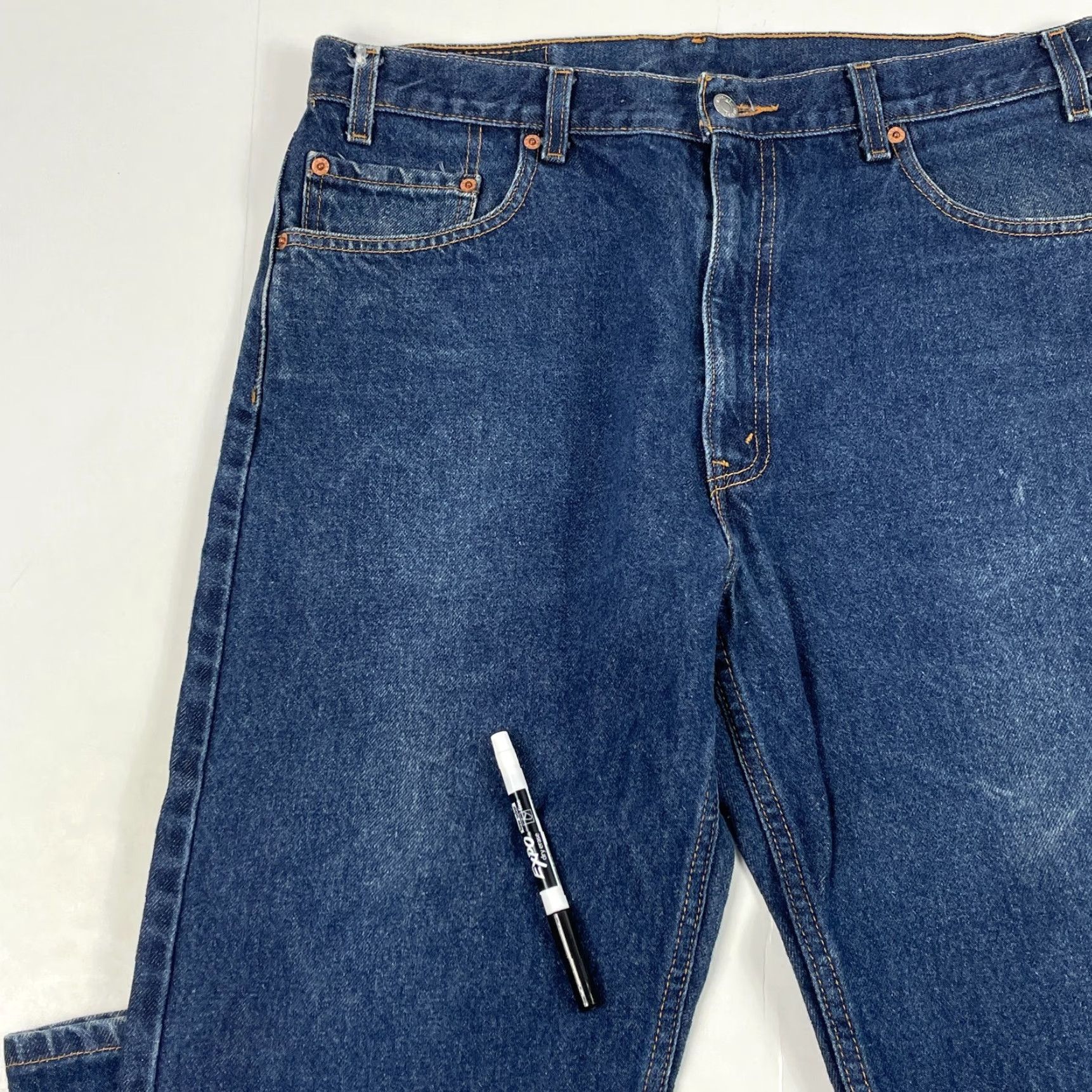 Levi's VINTAGE Levi's 505 Jeans Mens 36 x 29 Blue Straight Leg Dark Wash Denim Western Streetwear Y2K Mens Size US 36 / EU 52 - 2 Thumbnail
