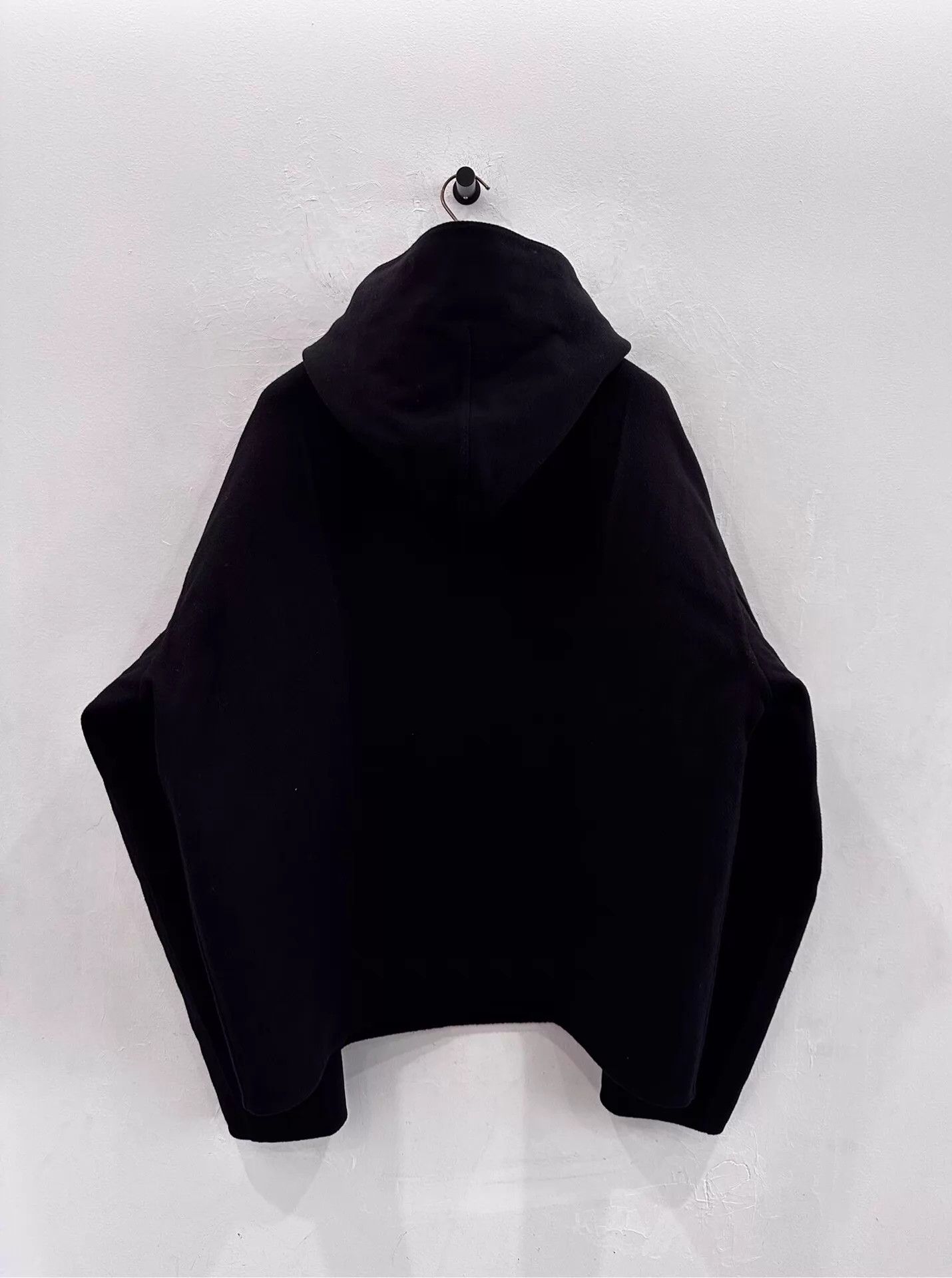 Louis Vuitton Louis Vuitton Men's Black Wool Logo Hoodie XL Size US XL / EU 56 / 4 - 2 Thumbnail