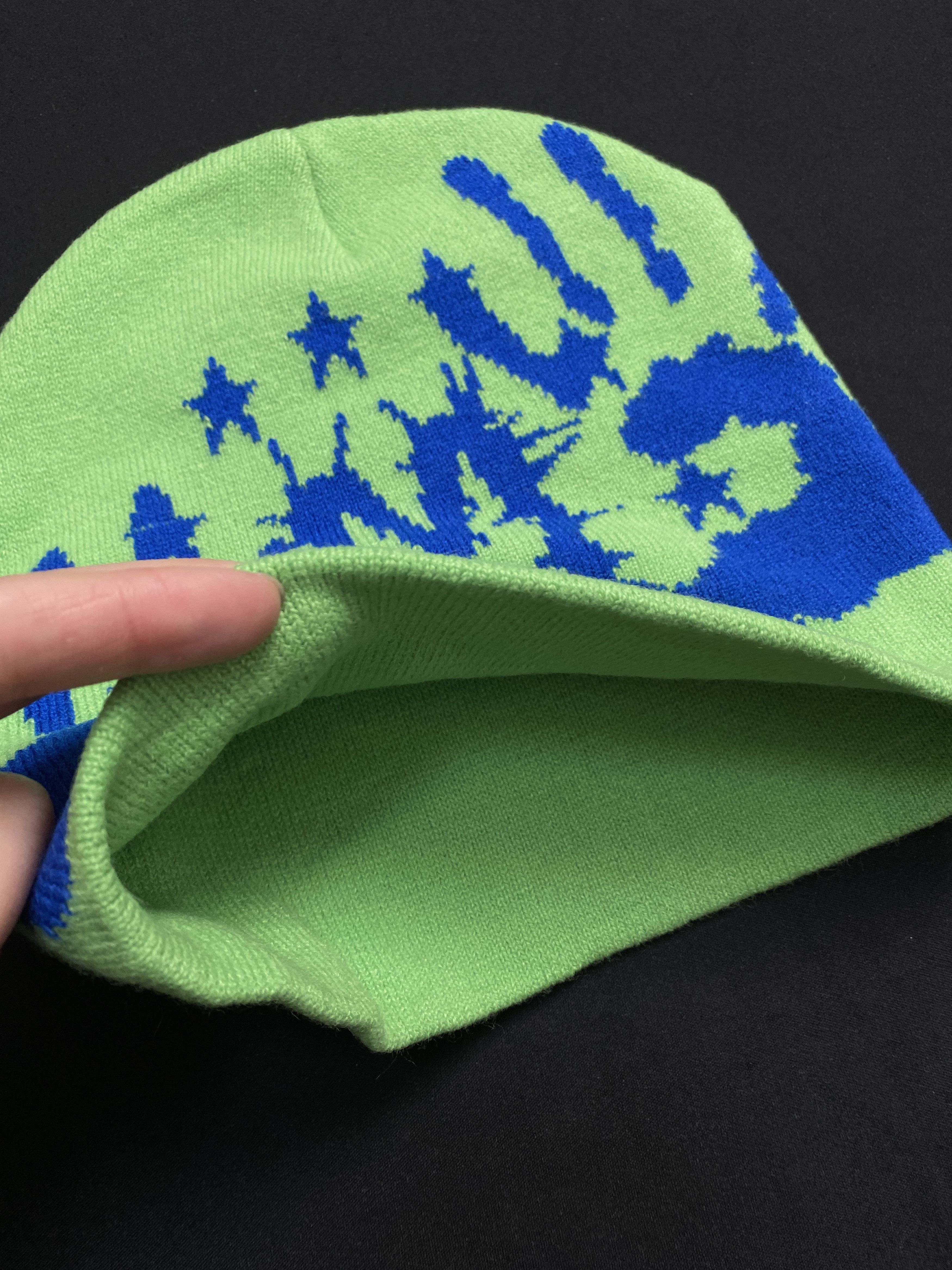 Japanese Brand Rare Handprint Graphic Design No Cuff Knit Green Beanie OS Size ONE SIZE - 3 Thumbnail