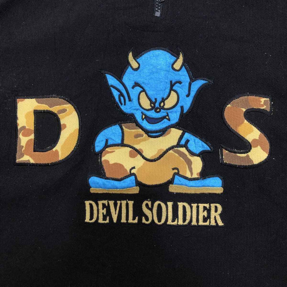 Vintage Vintage Devil Soldier Half Zip Shirt Hip Hop Size US M / EU 48-50 / 2 - 3 Thumbnail