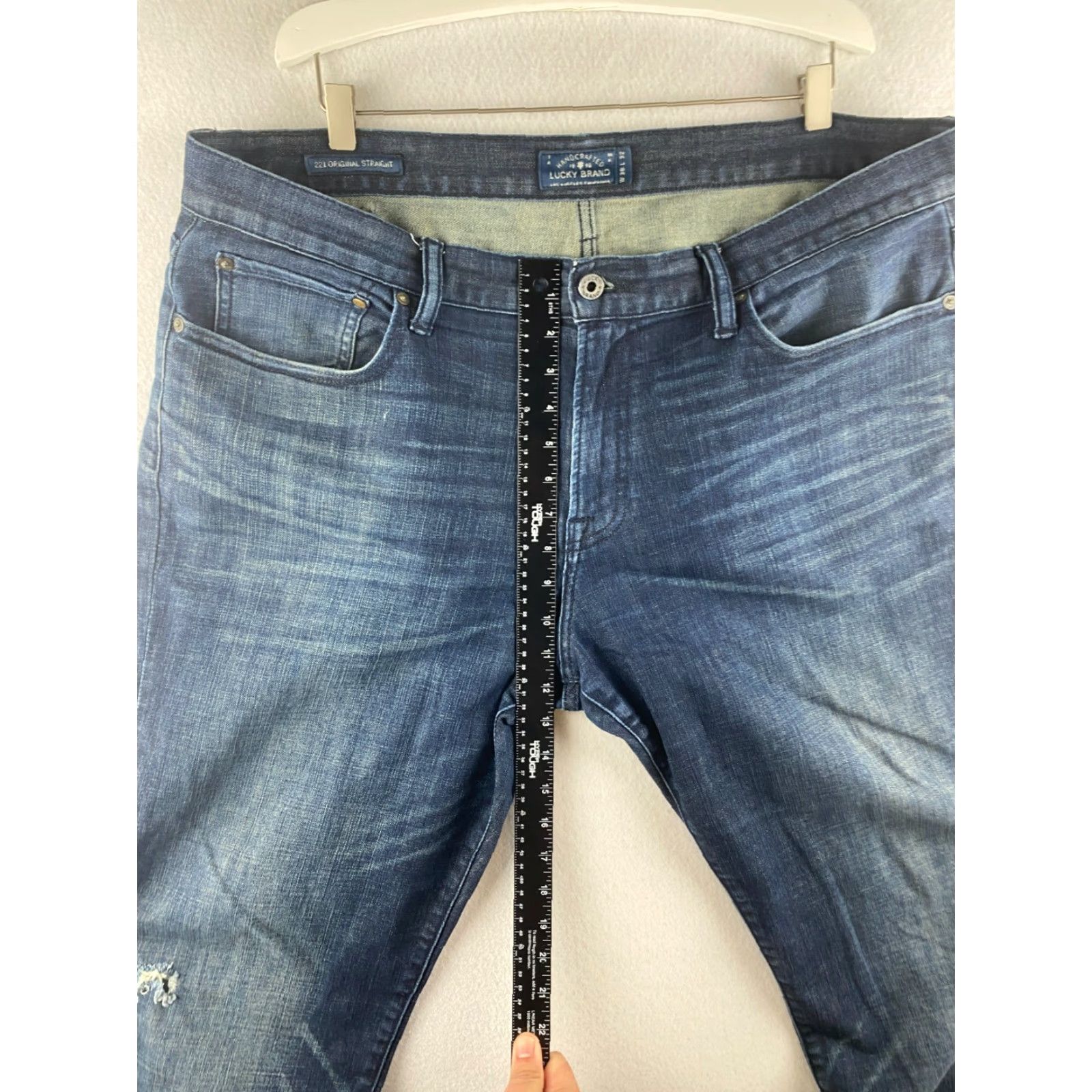 Vintage Lucky Brand Jeans Mens 38 Blue Straight Stretch 221 Original Dark Distressed Regular Rise 5-Pocket Denim Size US 38 / EU 54 - 4 Thumbnail