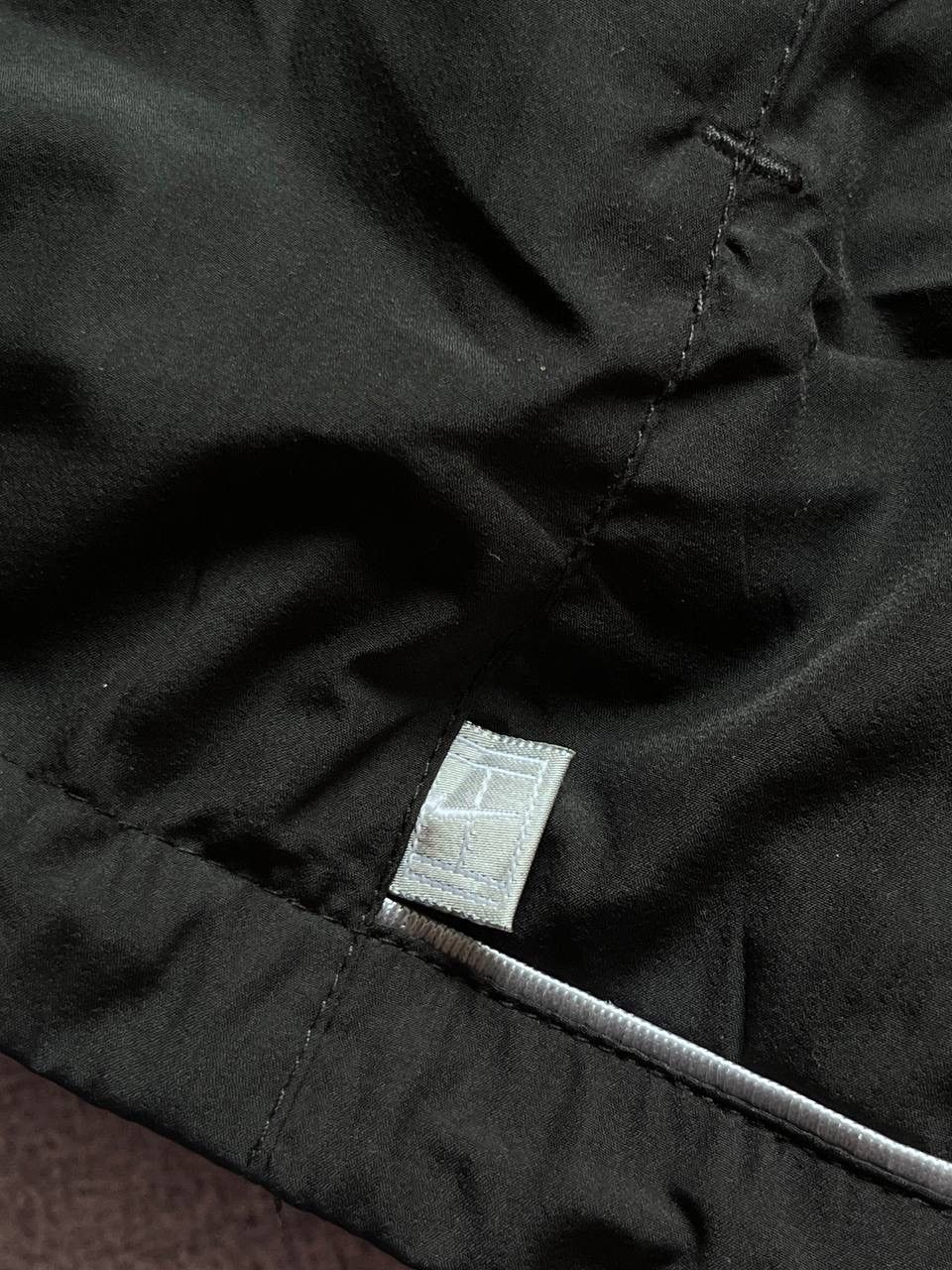 Nike Vintage Nike Court Andre Agassi Nylon Zip Jacket Y2K M Size US M / EU 48-50 / 2 - 5 Thumbnail