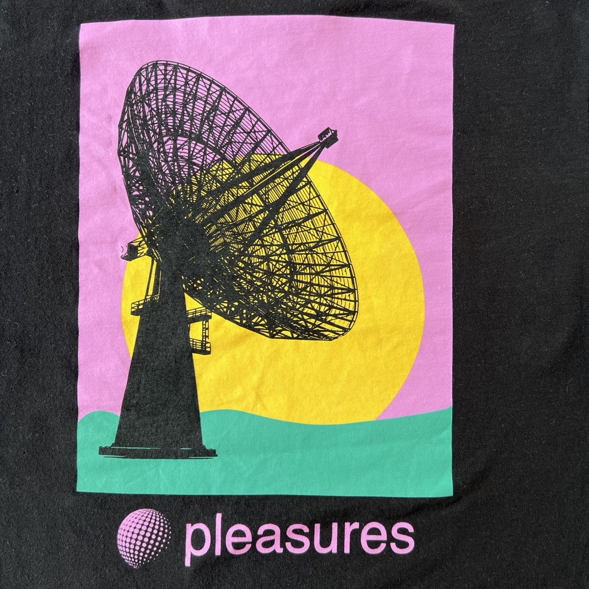 Pleasures 📡 blk: COMMUNICATION TEE + STICKERS Size US L / EU 52-54 / 3 - 8 Thumbnail