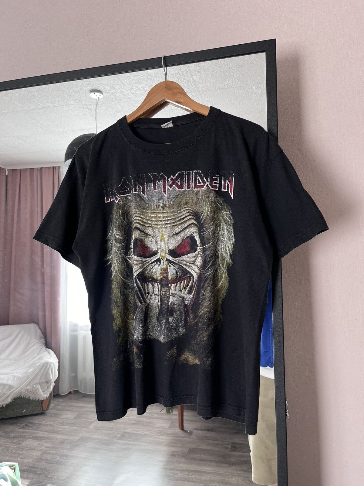 Band Tees Vintage Y2K Iron Maiden Middle Finger Fuck You Tee T-Shirt Size US L / EU 52-54 / 3 - 1 Thumbnail