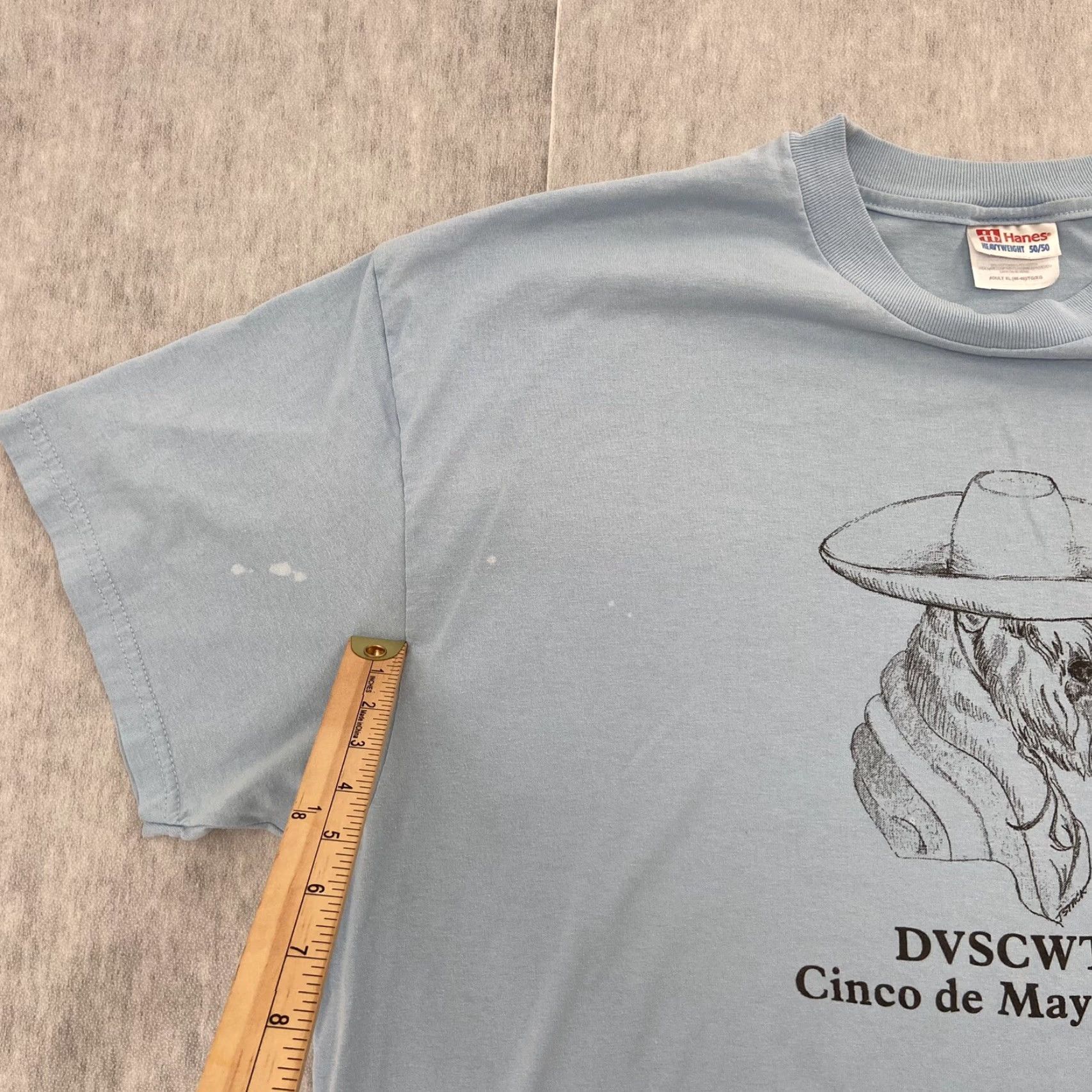 Hanes VINTAGE Hanes Cotton T-Shirt Adult XL Dog Cartoon Aztec Cinco De Mayo 2001 Mens XL Y2K Size US XL / EU 56 / 4 - 6 Thumbnail