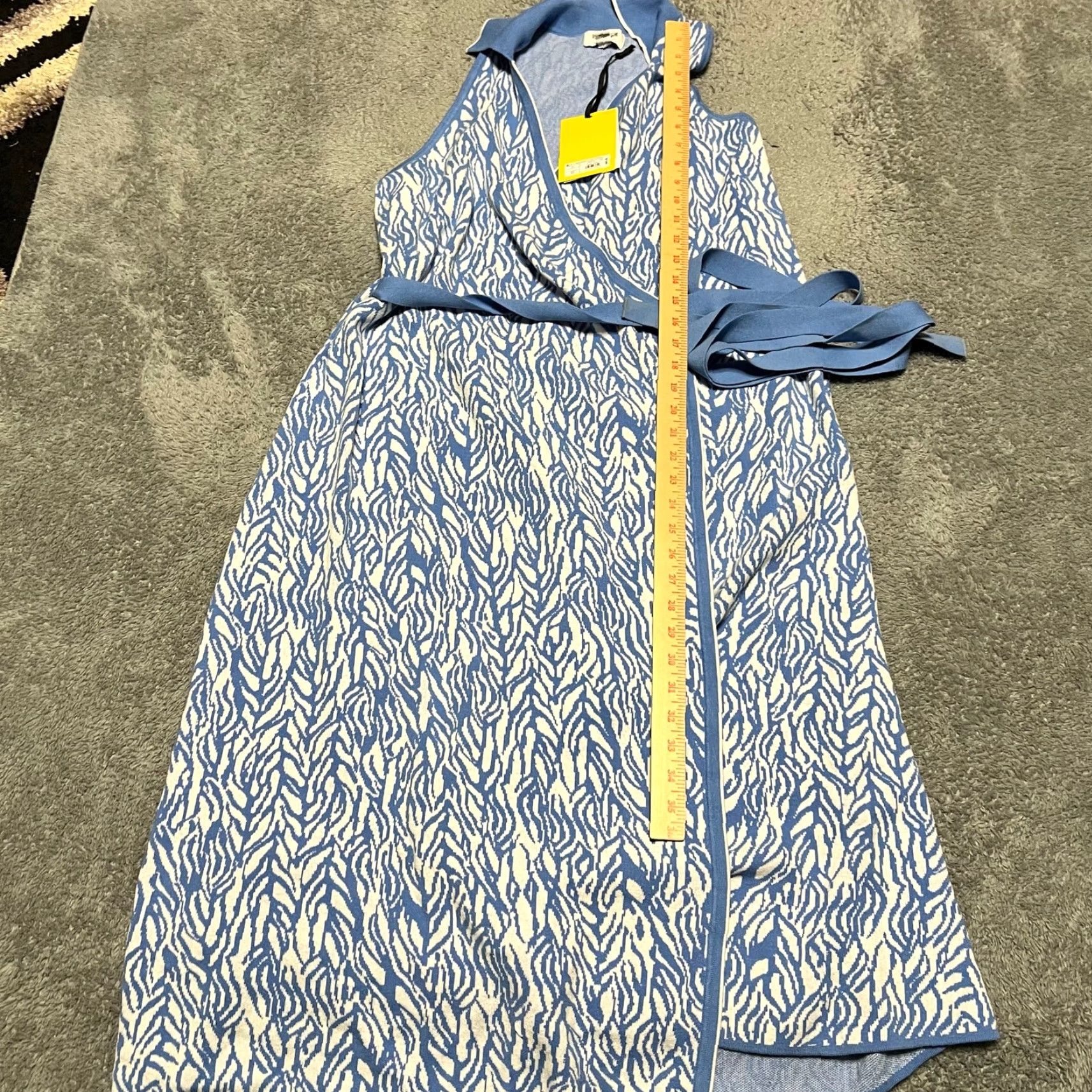 light blue velvet dress Liz Lange Maternity Pink Striped T-shirt Dress main image 0
