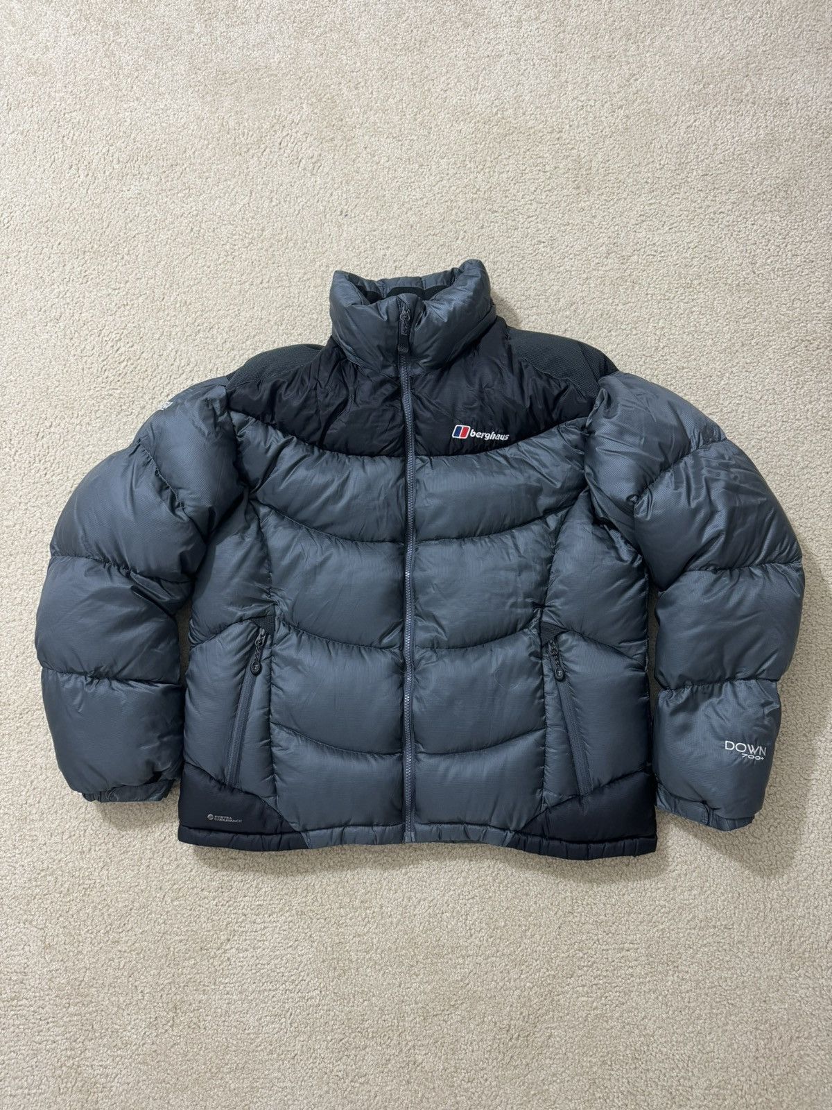 image of Berghaus Extreme Down Jacket 700 in Grey, Men's (Size Large)