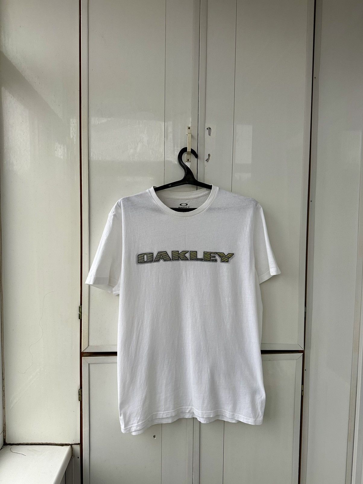 Oakley Vintage Oakley 3D Back Print T-shirt Size US L / EU 52-54 / 3 - 1 Thumbnail