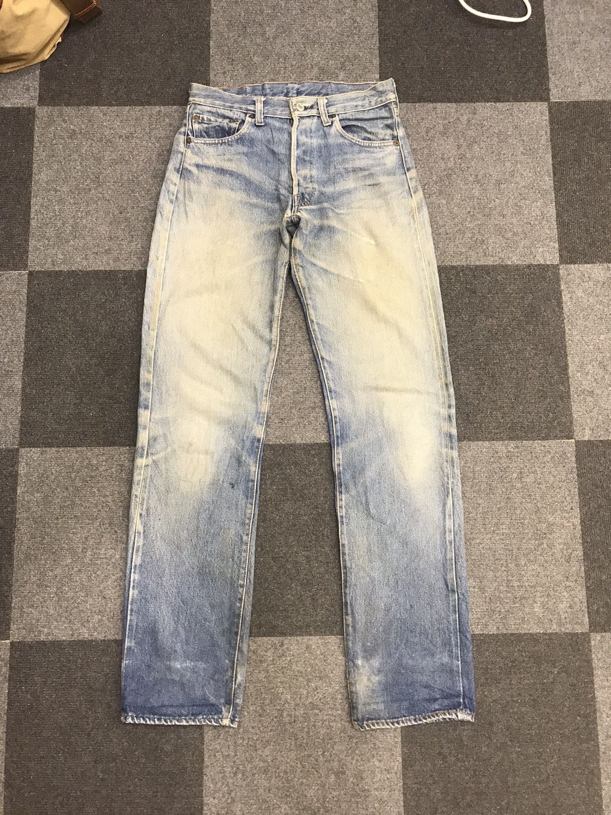 image of Vintage 80's Iconic Levis 501 Selvedge Jeans in Denim, Men's (Size 31)