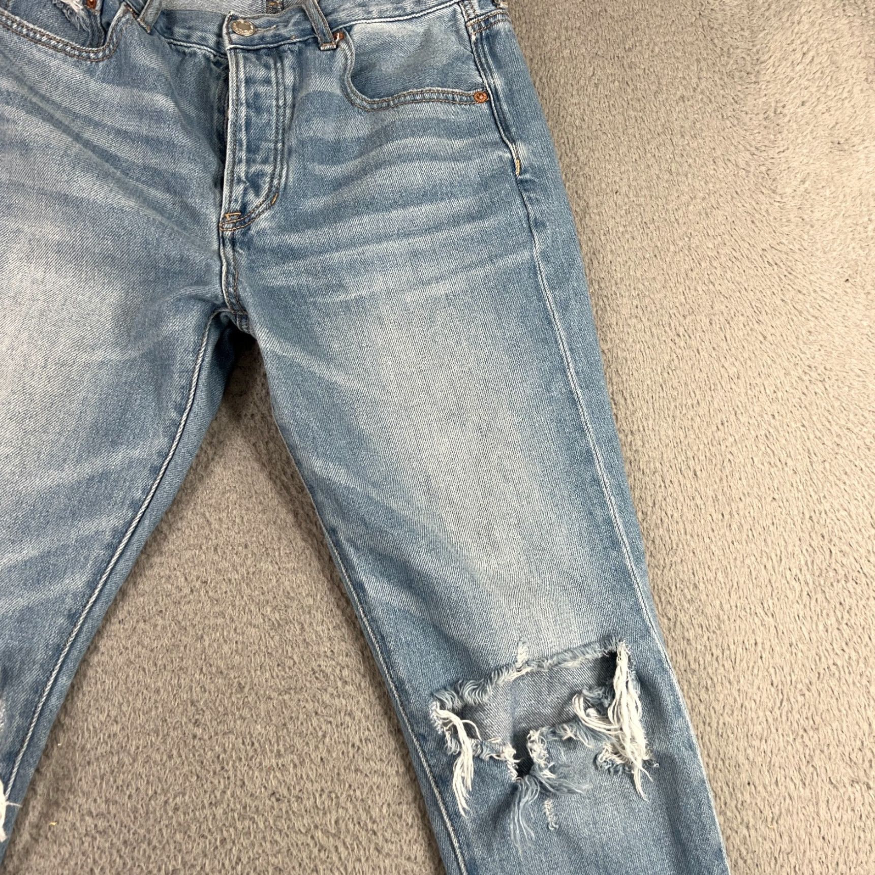 American Eagle Outfitters AMERICAN EAGLE OUTFITTERS Light Wash Hi Rise Girlfriend Jeans Womens 4 Blue Cotton Size 27" / US 4 / IT 40 - 2 Thumbnail
