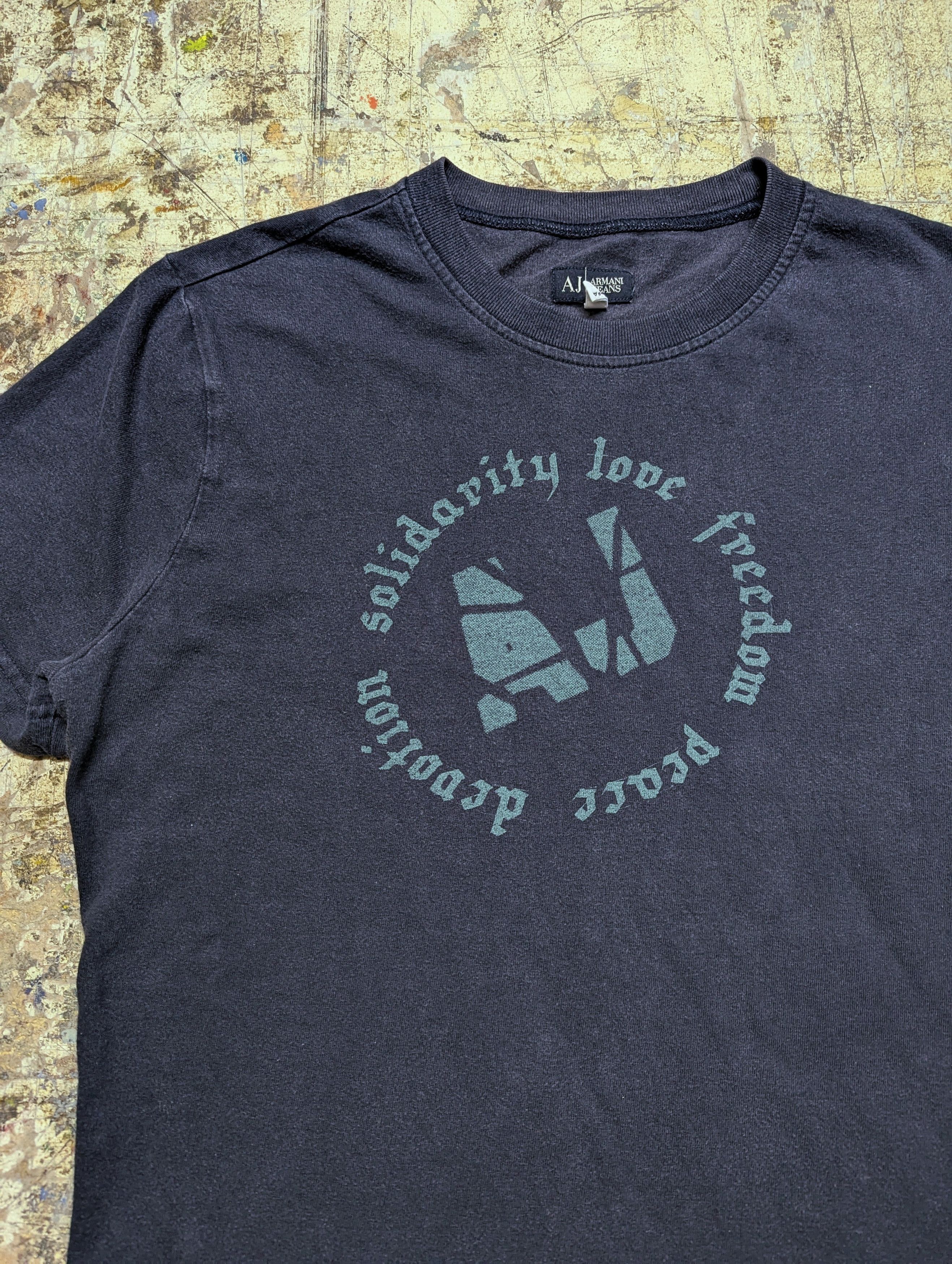 Armani 00s Armani Jeans "Solidarity Love Freedom..." T Shirt Top Size M / US 6-8 / IT 42-44 - 1 Thumbnail