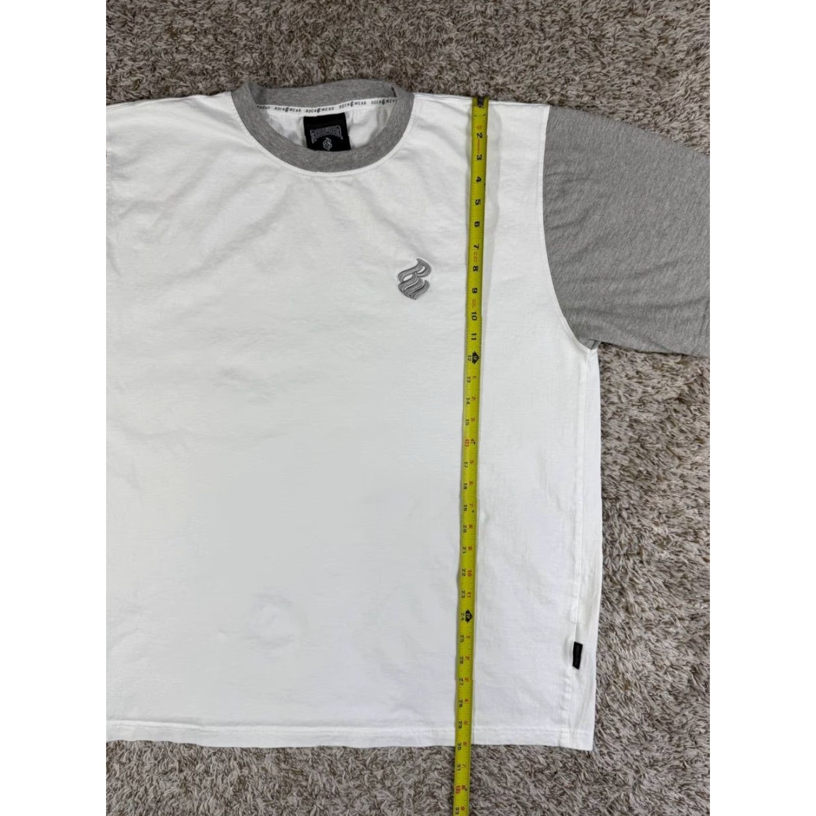 Rocawear VINTAGE Rocawear Tee 3XL White T-Shirt Mens Hip Hop 2000s Skate Style White Crew Neck Short Sleeve Logo Size US XXL / EU 58 / 5 - 6 Thumbnail