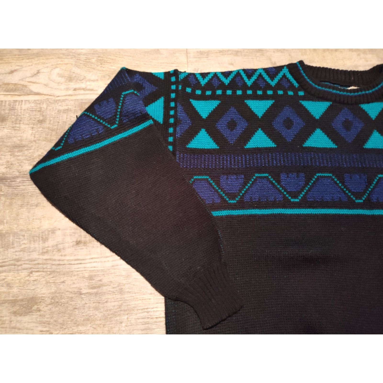 Vintage VINTAGE Le Tigre Geometric Pullover Sweater XL Men Crew Neck Acrylic Multi 90s Fall Winter Spring Size US XL / EU 56 / 4 - 3 Thumbnail