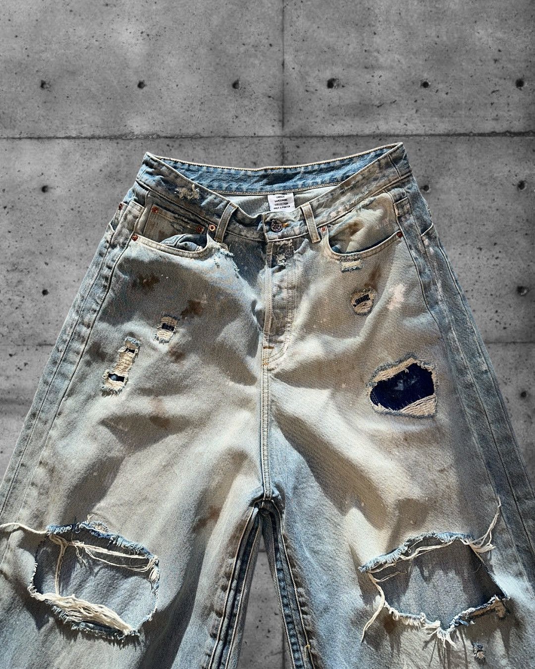 Vetements Vetements Trashed Big Shape Jeans Distressed Light Blue Size US 32 / EU 48 - 11 Thumbnail