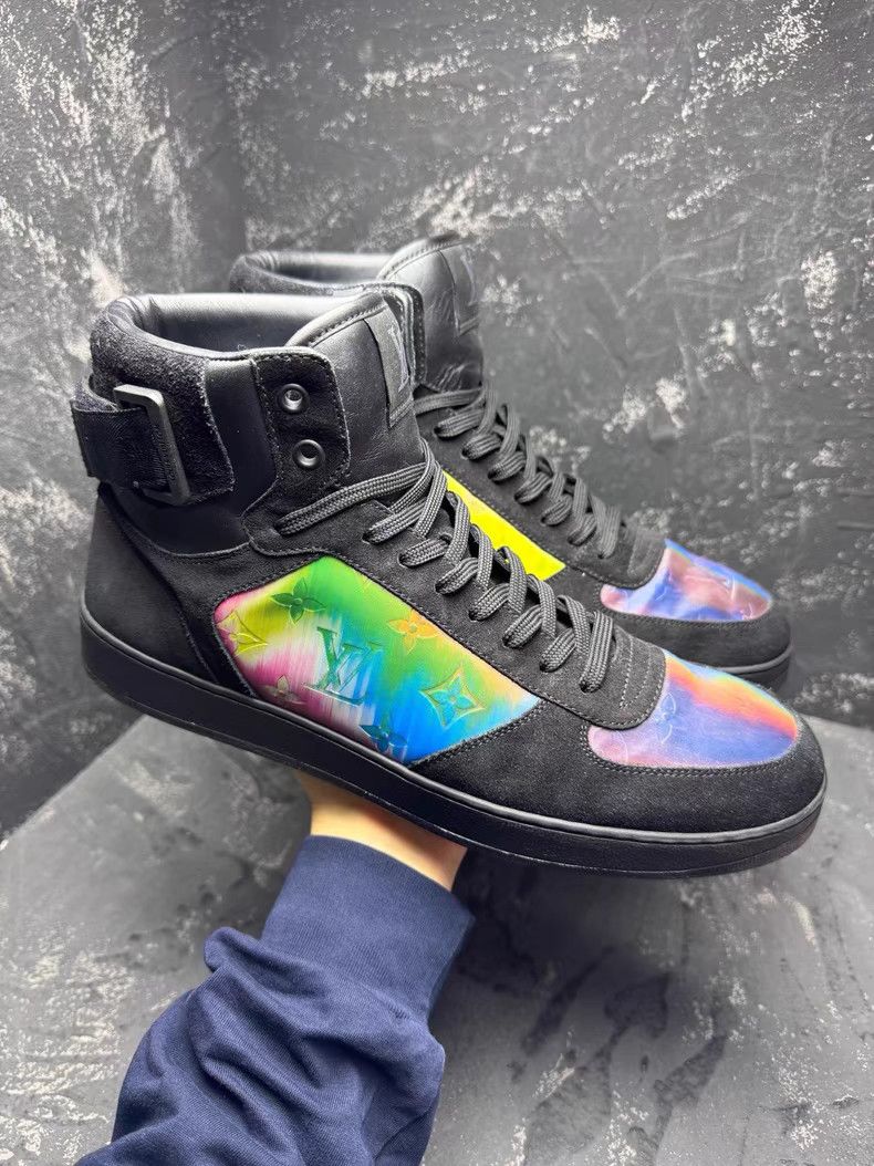 Louis Vuitton Black Iridescent All-Over Print Sneakers. Q10 Size US 10 / EU 43 - 2 Thumbnail