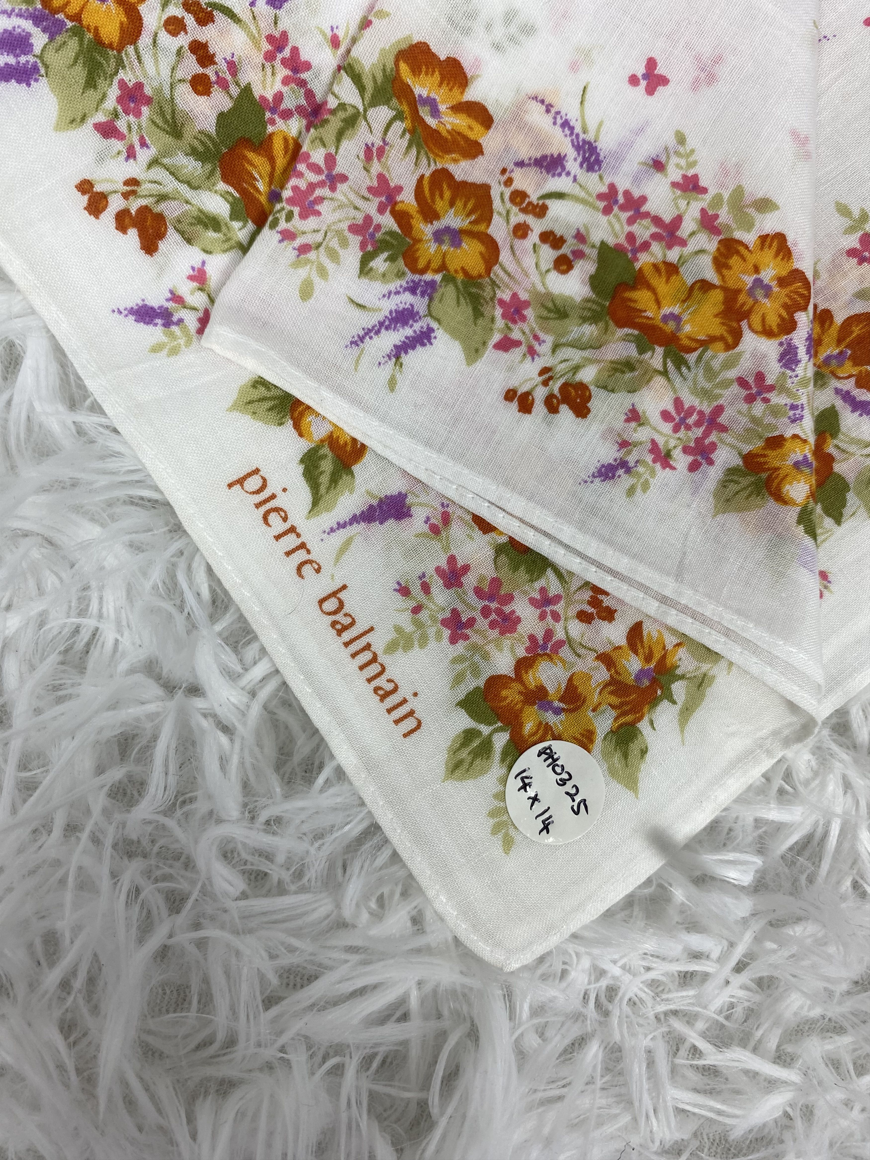 Pierre Balmain Vintage Pierre Balmain Handkerchief Neckerchief PH0325 Size ONE SIZE - 2 Thumbnail