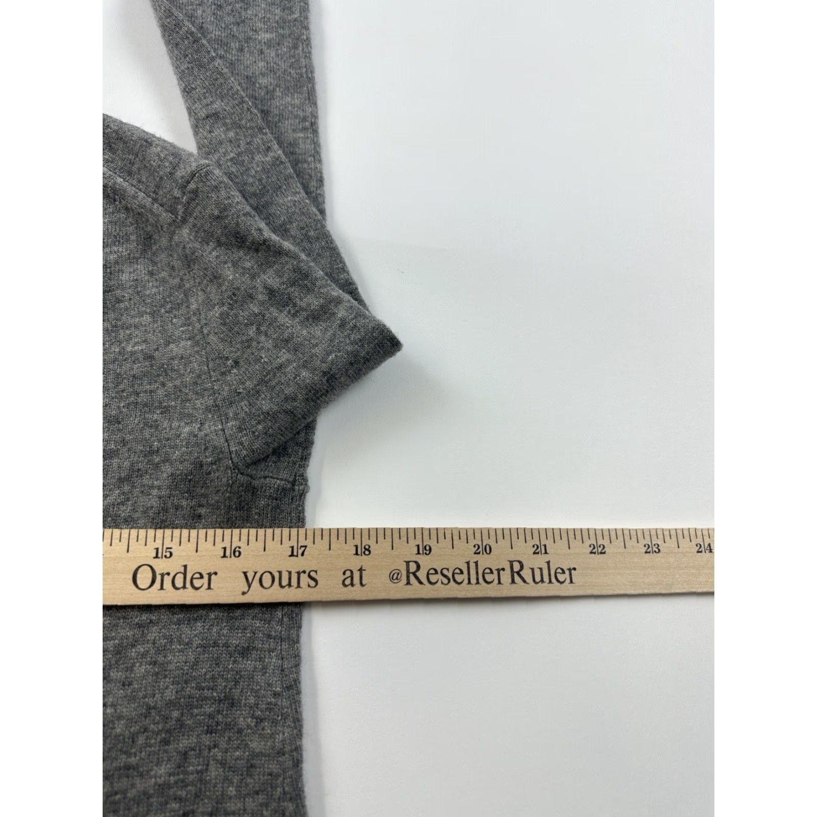 J.Crew J.Crew Sweater 3XS Womens Gray Long Sleeve V-Neck Wool Blend Size XXS / US 00 / IT 34 - 6 Thumbnail