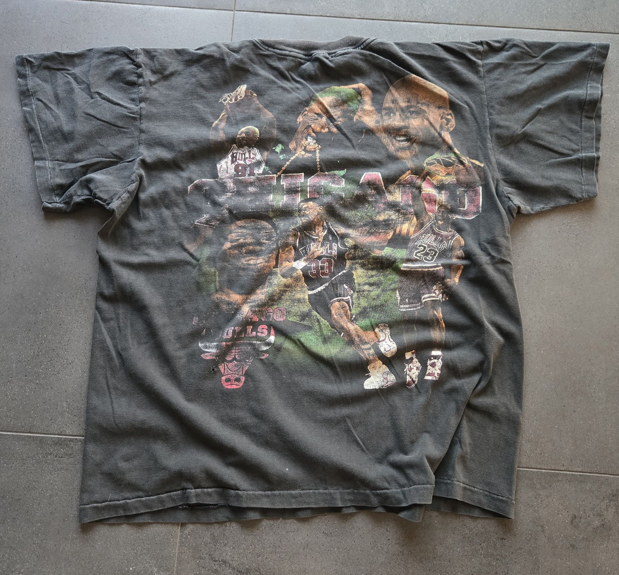 Vintage Chicago bulls TOP rap tee faded Jordan Y2K vintage Size US S / EU 44-46 / 1 - 2 Thumbnail