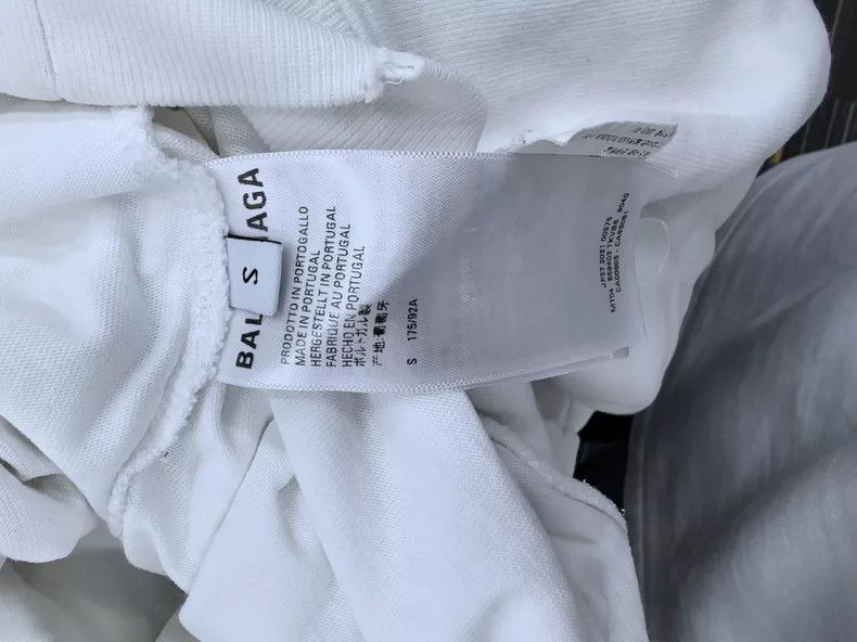 Balenciaga Balenciaga Distressed hooded sweater with white logo Size US S / EU 44-46 / 1 - 4 Thumbnail
